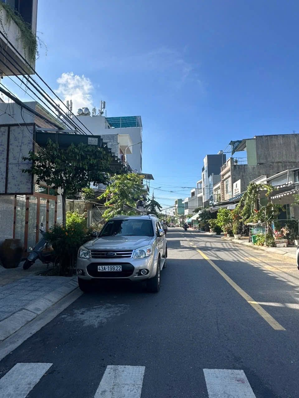 Nhà đất mặt phố, Liên Chiểu, Đà Nẵng - 100m² giá 8.85 tỷ