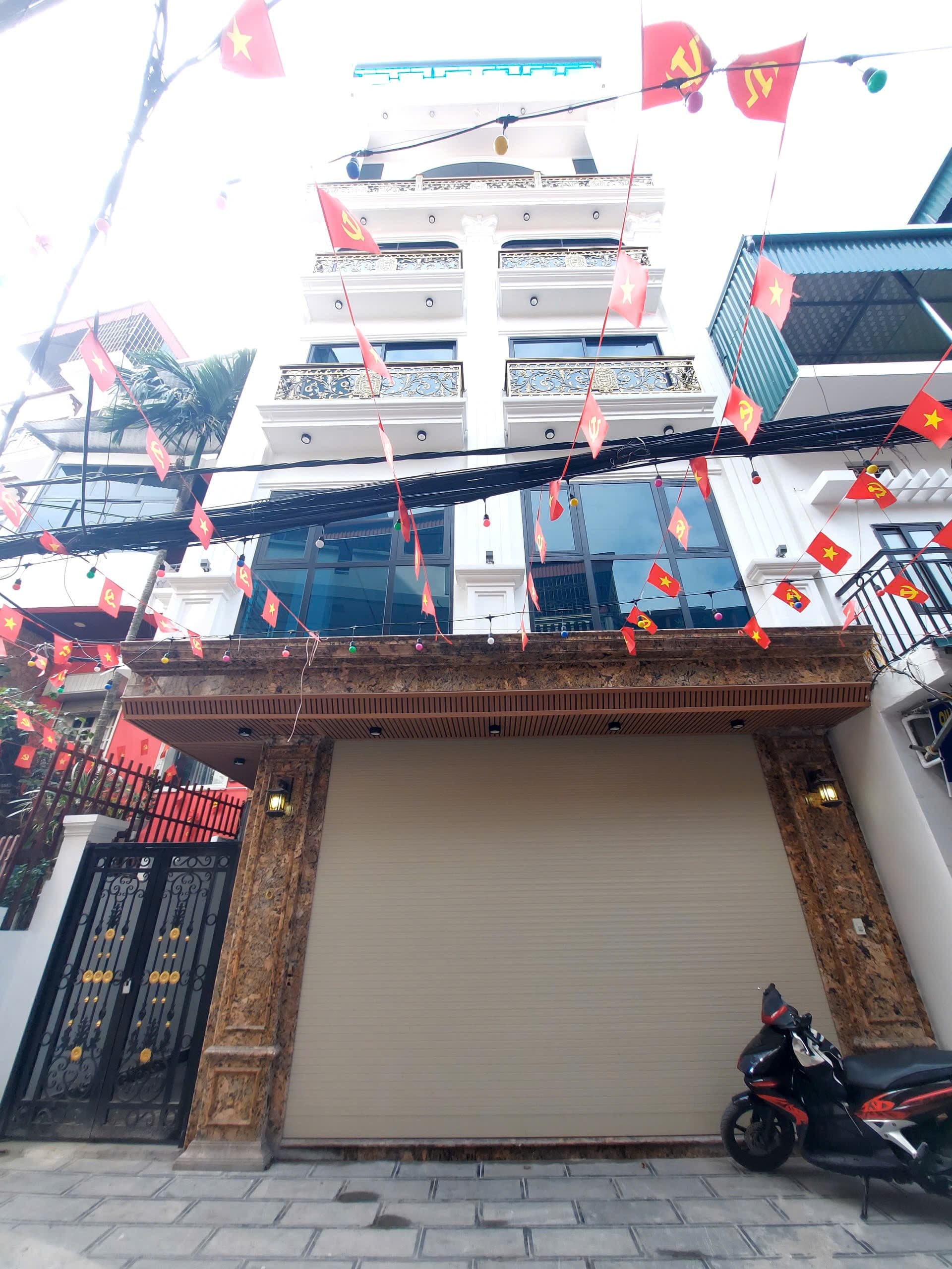 Nhà đất mặt phố, Hoàng Mai, Hà Nội - 84m² giá 33 tỷ