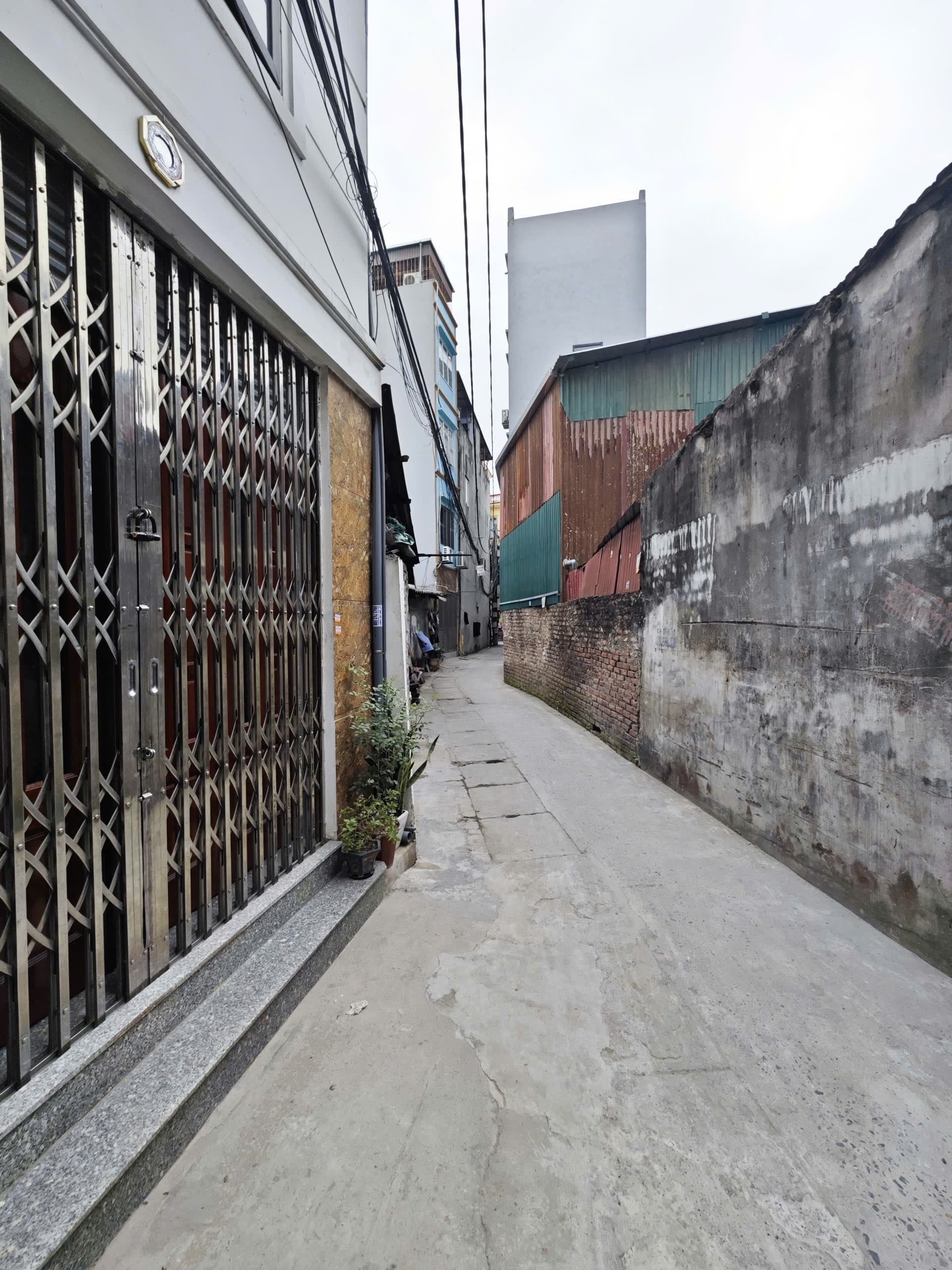 Nhà đất mặt phố, Thanh Trì, Hà Nội - 32m² giá 8.5 tỷ