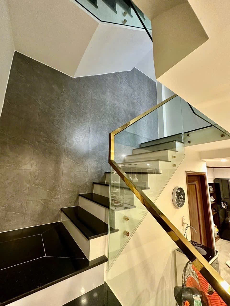 Nhà đất mặt phố, Hải Châu, Đà Nẵng - 62.6m² giá 11 tỷ