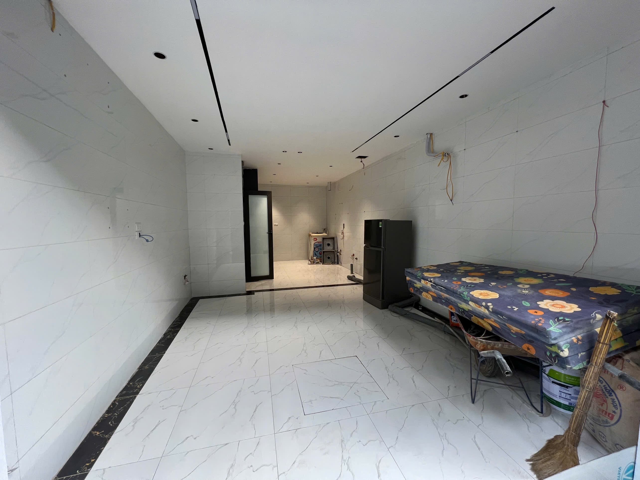 Nhà đất mặt phố, Tây Hồ, Hà Nội - 30m² giá 2.3 tỷ