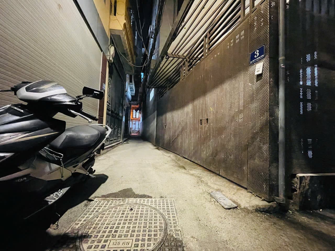 Nhà đất mặt phố, Thanh Xuân, Hà Nội - 95m² giá 20.8 tỷ