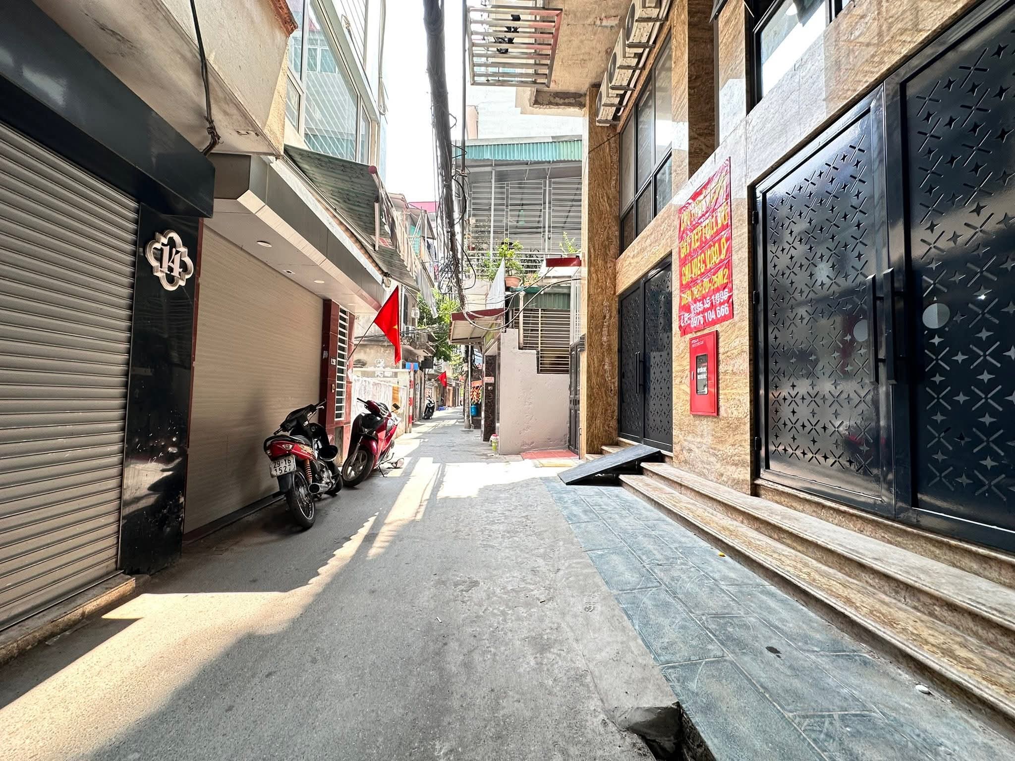 Nhà đất mặt phố, Thanh Xuân, Hà Nội - 134m² giá 45 tỷ