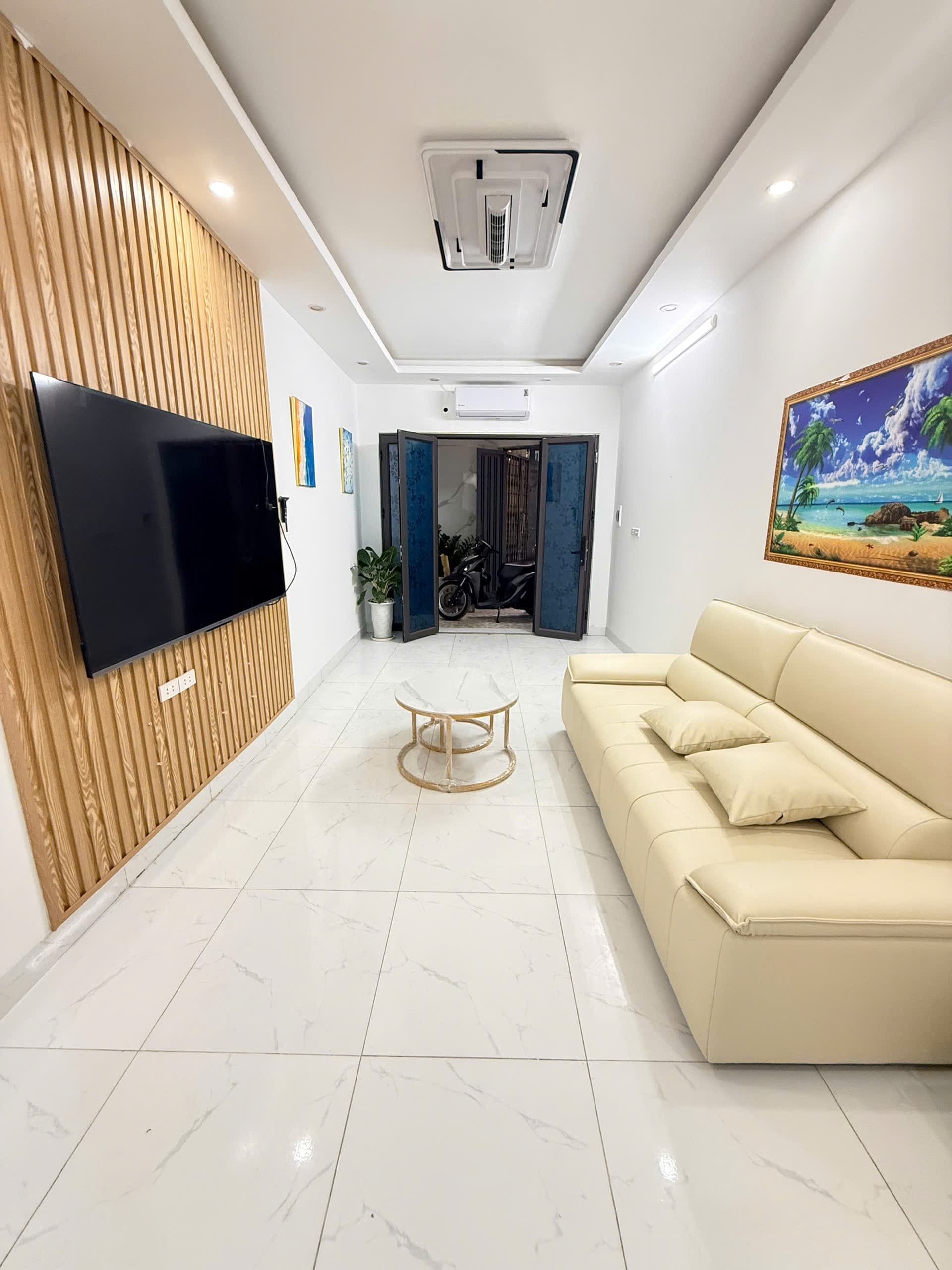 Nhà đất mặt phố, Đống Đa, Hà Nội - 46m² giá 8.3 tỷ