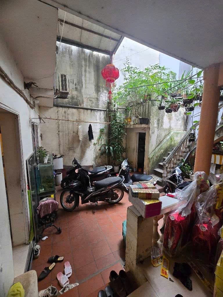 Nhà đất mặt phố, Tây Hồ, Hà Nội - 110m² giá 20.5 tỷ