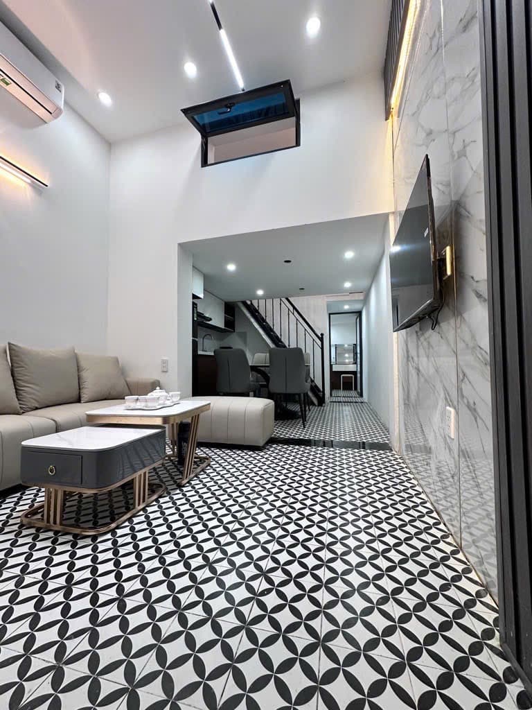 Căn hộ mặt phố, Đống Đa, Hà Nội - 19m² giá 3.69 tỷ