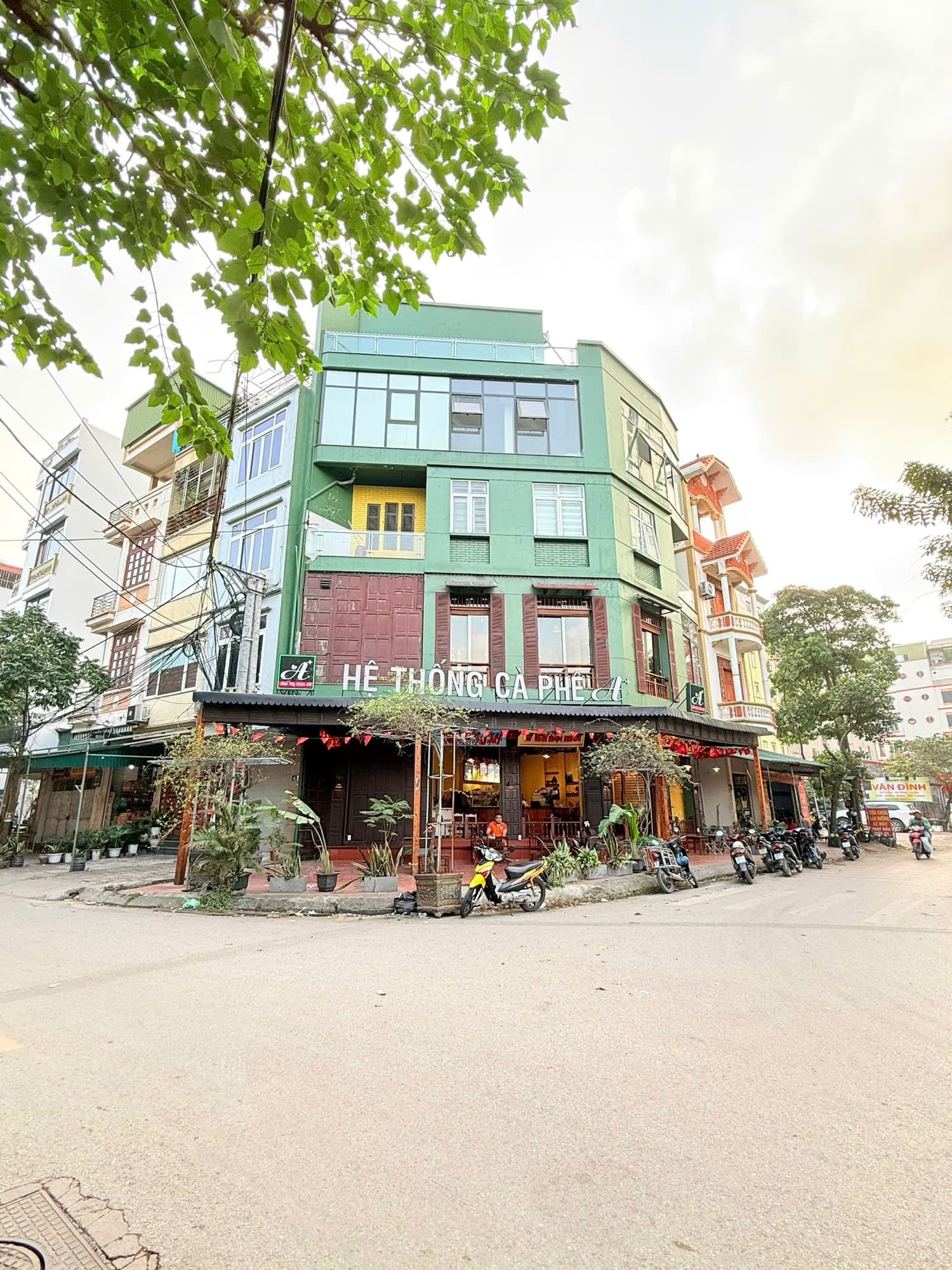 Nhà đất mặt phố Hoàng Mai, Hà Nội - 4, m² giá 23.5 tỷ