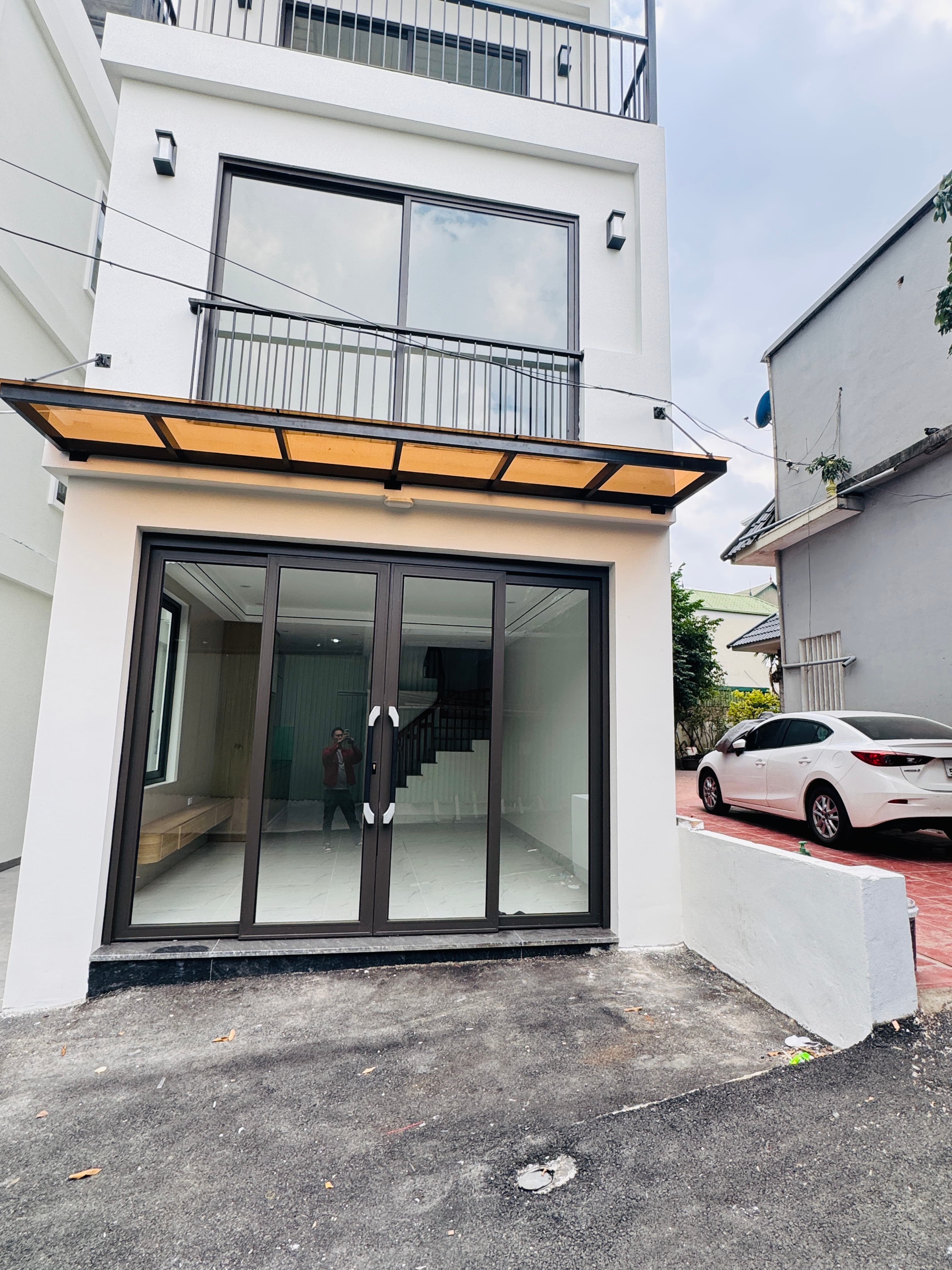 Nhà đất mặt phố, Long Biên, Hà Nội - 38m² giá 5.9 tỷ