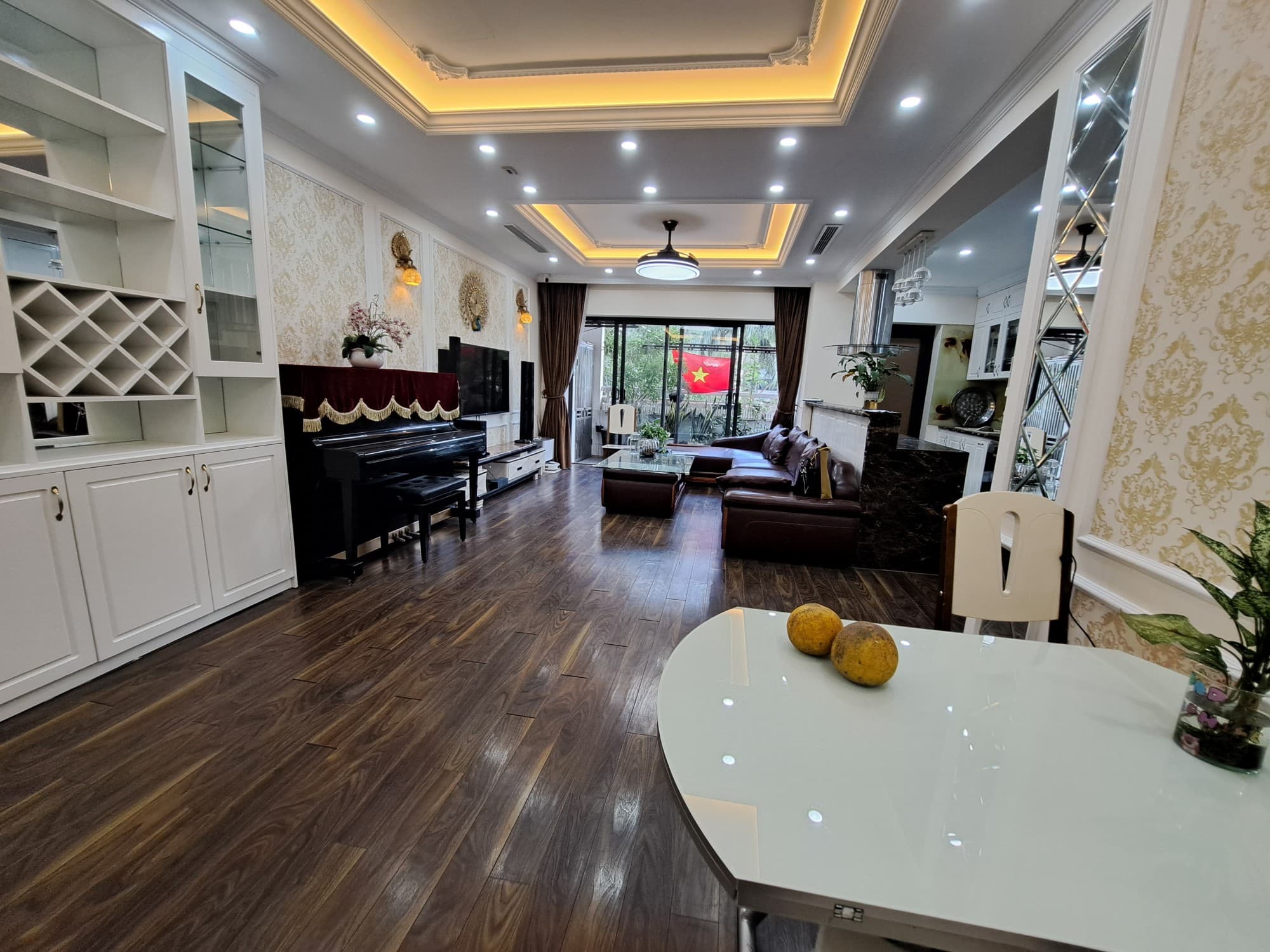 Căn hộ mặt phố, Nam Từ Liêm, Hà Nội - 120m² giá 9.8 tỷ