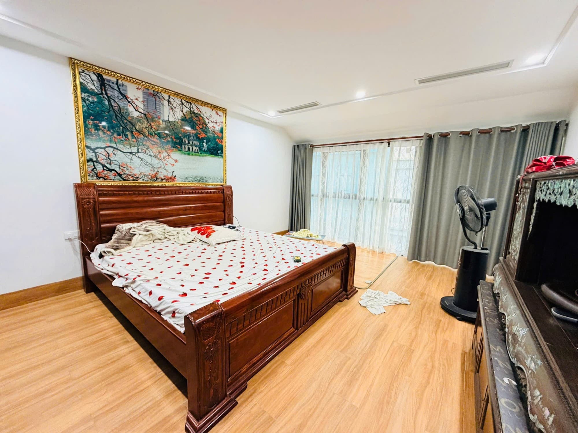 Nhà đất mặt phố, Cầu Giấy, Hà Nội - 60m² giá 40 tỷ