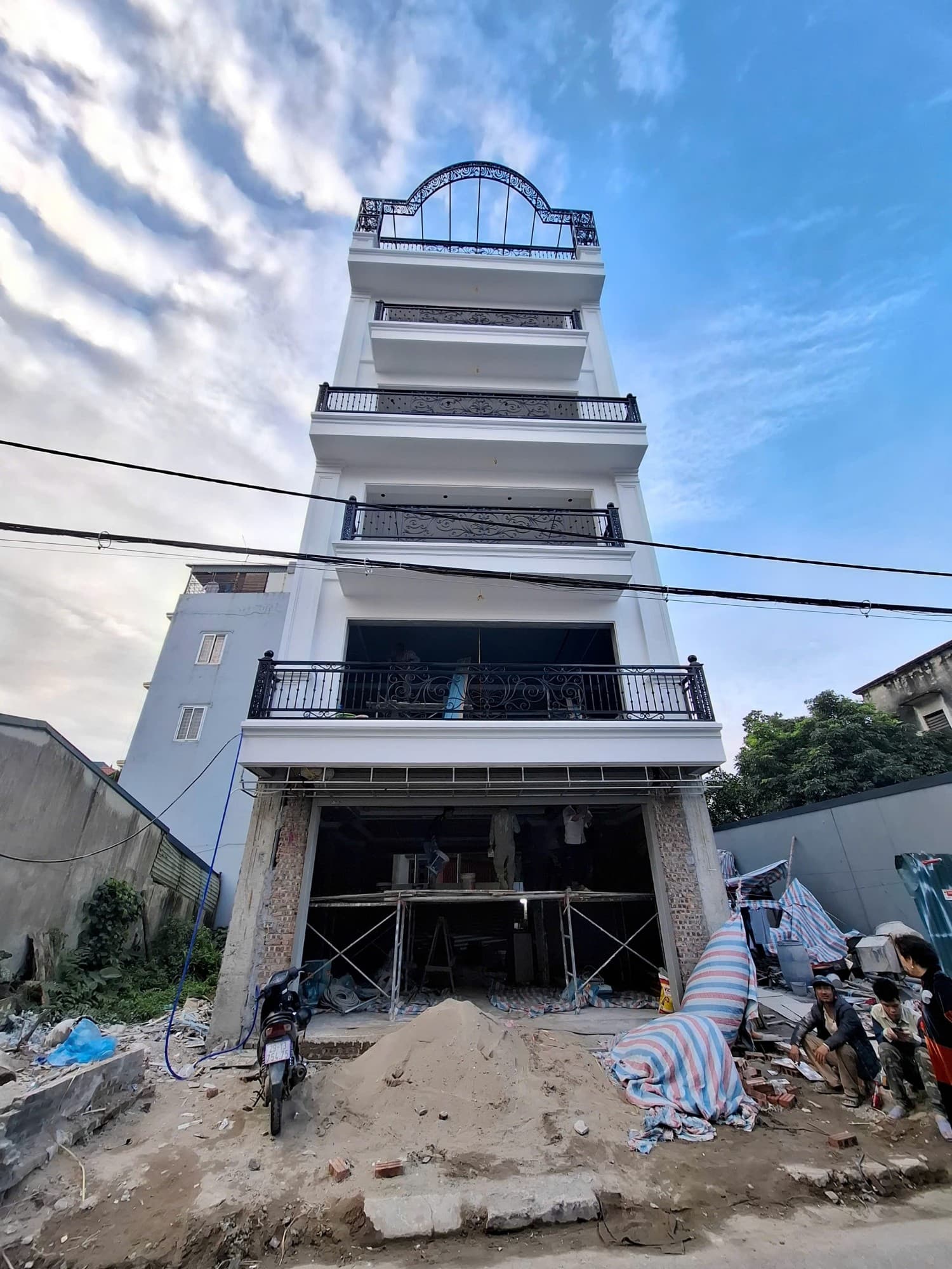 Nhà đất mặt phố, Long Biên, Hà Nội - 116m² giá 38 tỷ