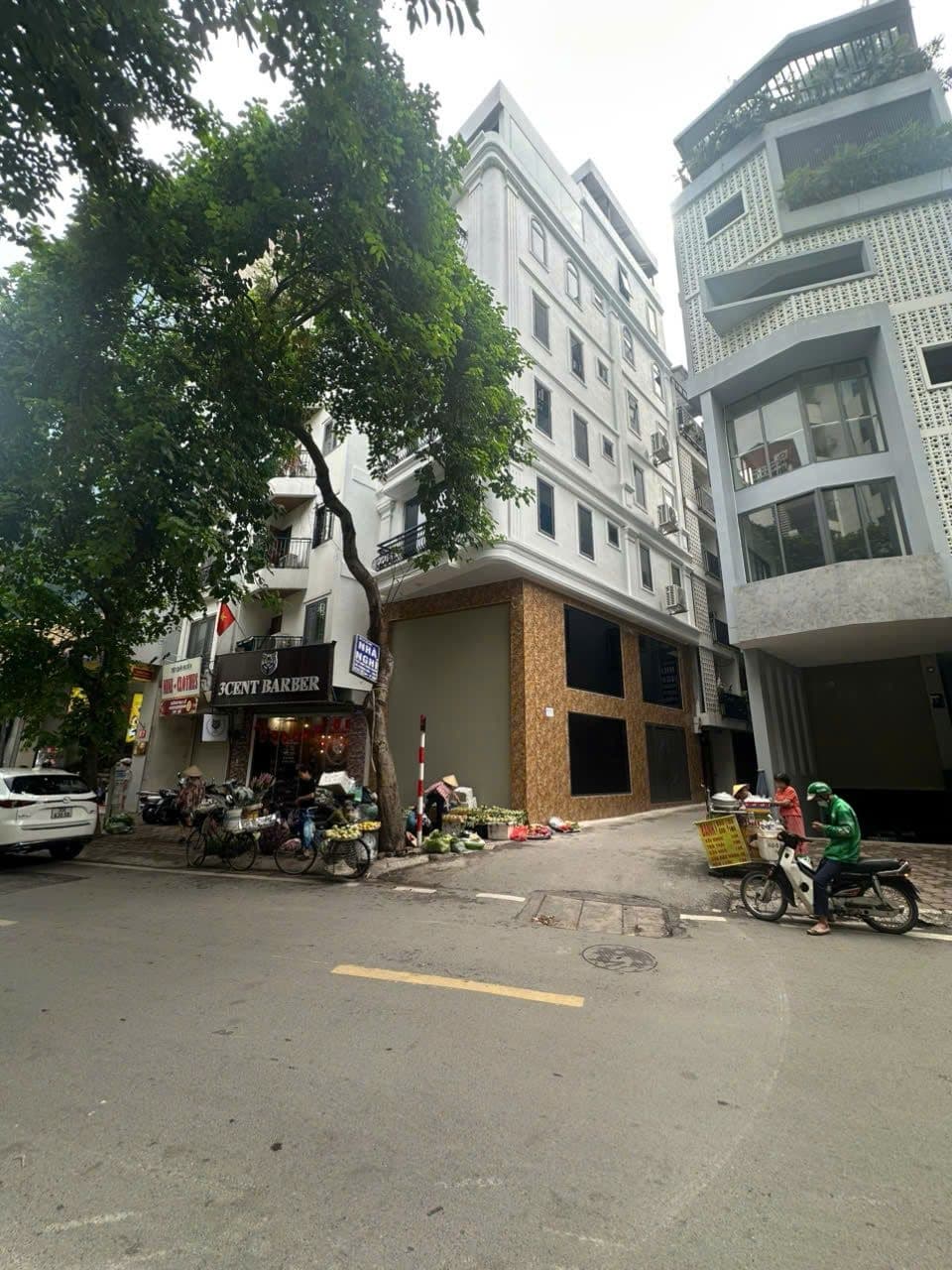 Nhà đất mặt phố, Thanh Xuân, Hà Nội - 65m² giá 52 tỷ