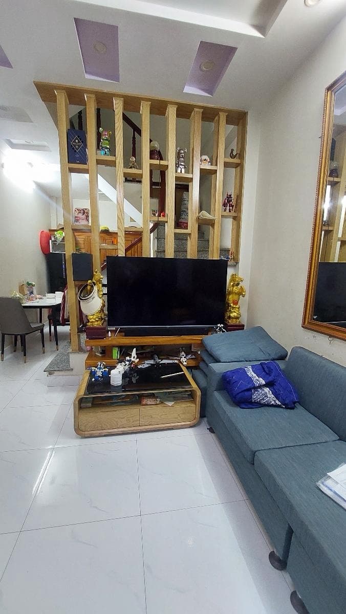Nhà đất mặt phố, Cầu Giấy, Hà Nội - 30m² giá 10.8 tỷ