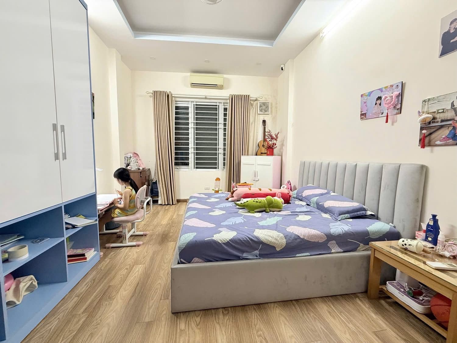 Nhà đất mặt phố, Hoàng Mai, Hà Nội - 34m² giá 8.2 tỷ
