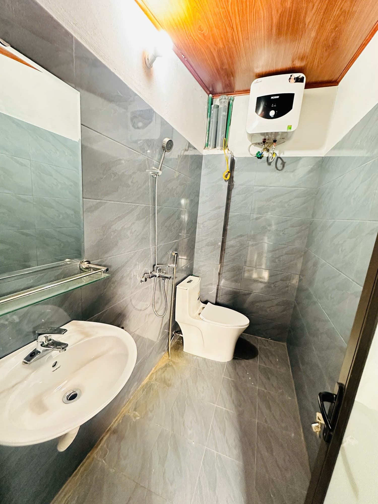 Nhà đất mặt phố, Hoàng Mai, Hà Nội - 32m² giá 2.35 tỷ