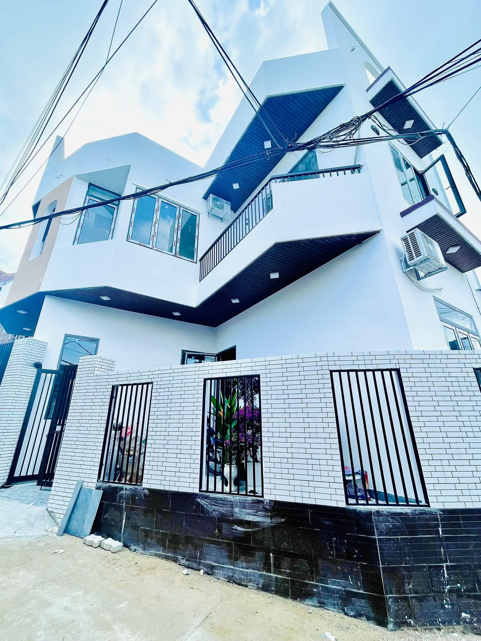 Nhà đất mặt phố, Cẩm Lệ, Đà Nẵng - 83m² giá 4.85 tỷ
