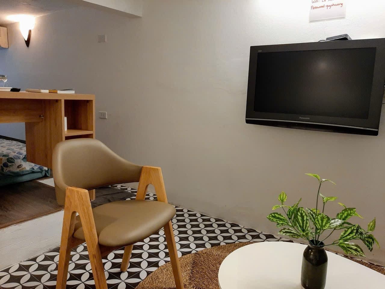 Nhà đất mặt phố, Hoàn Kiếm, Hà Nội - 18m² giá 17.5 tỷ