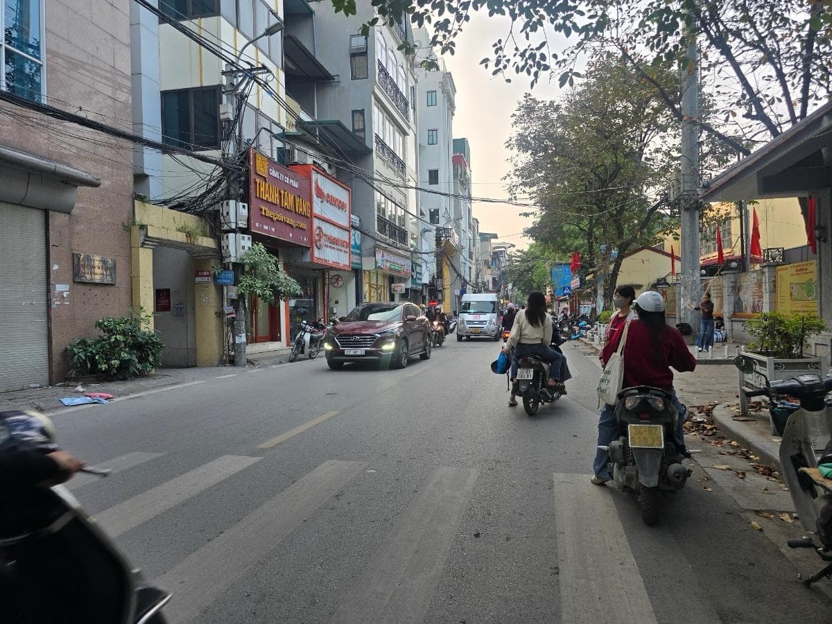 Nhà đất mặt phố, Đống Đa, Hà Nội - 38.8m² giá 11.8 tỷ