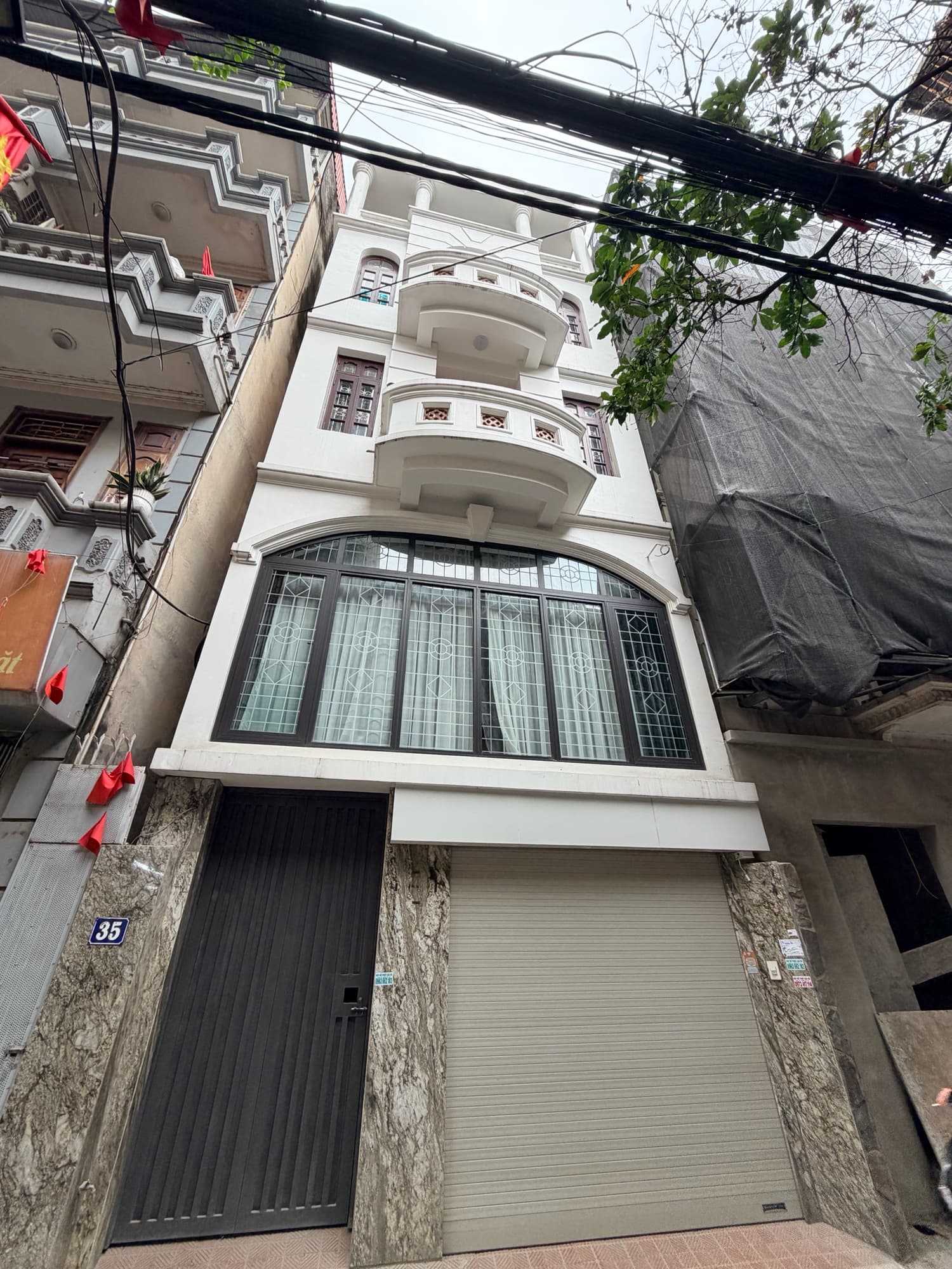 Nhà đất mặt phố, Cầu Giấy, Hà Nội - 51m² giá 15.2 tỷ