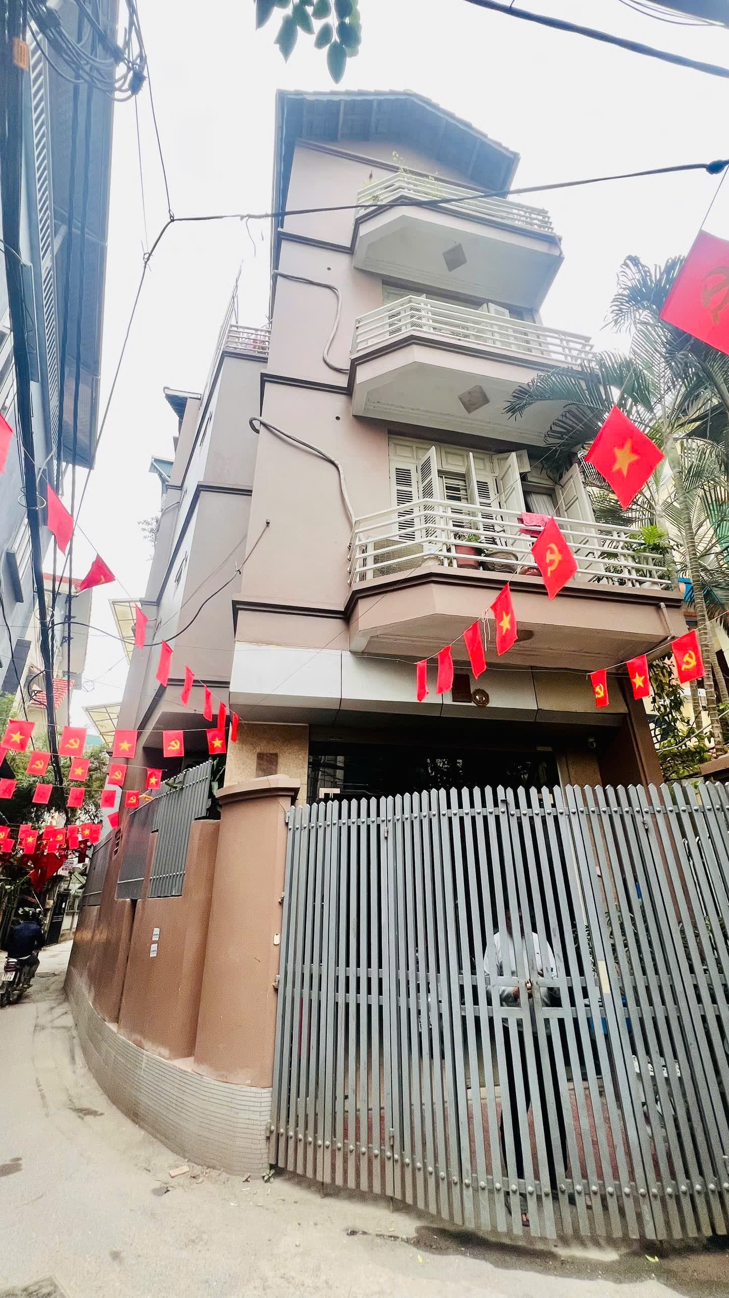 Nhà đất mặt phố, Tây Hồ, Hà Nội - 77m² giá 16.8 tỷ