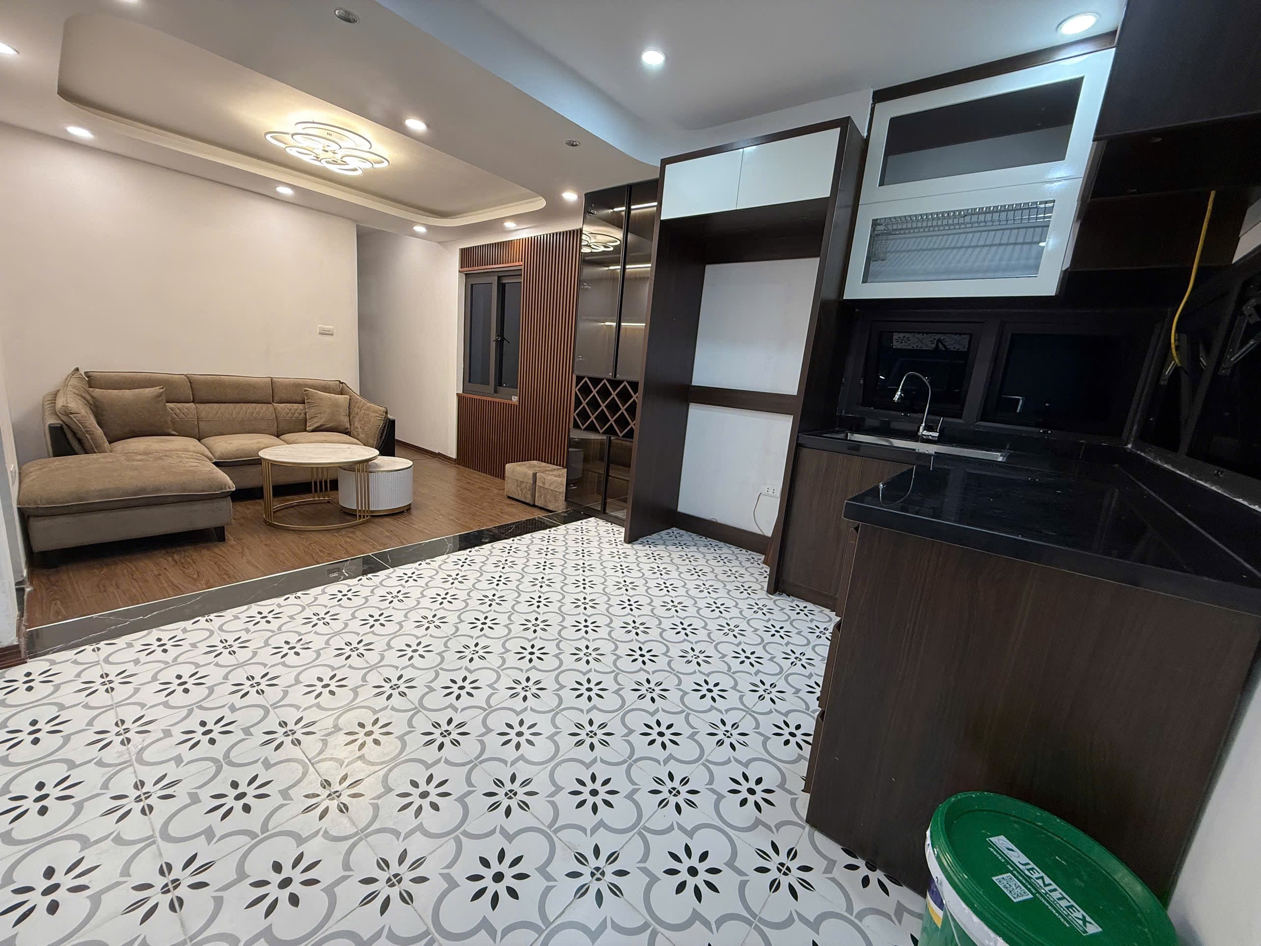 Căn hộ mặt phố, Hai Bà Trưng, Hà Nội - 32m² giá 4.38 tỷ