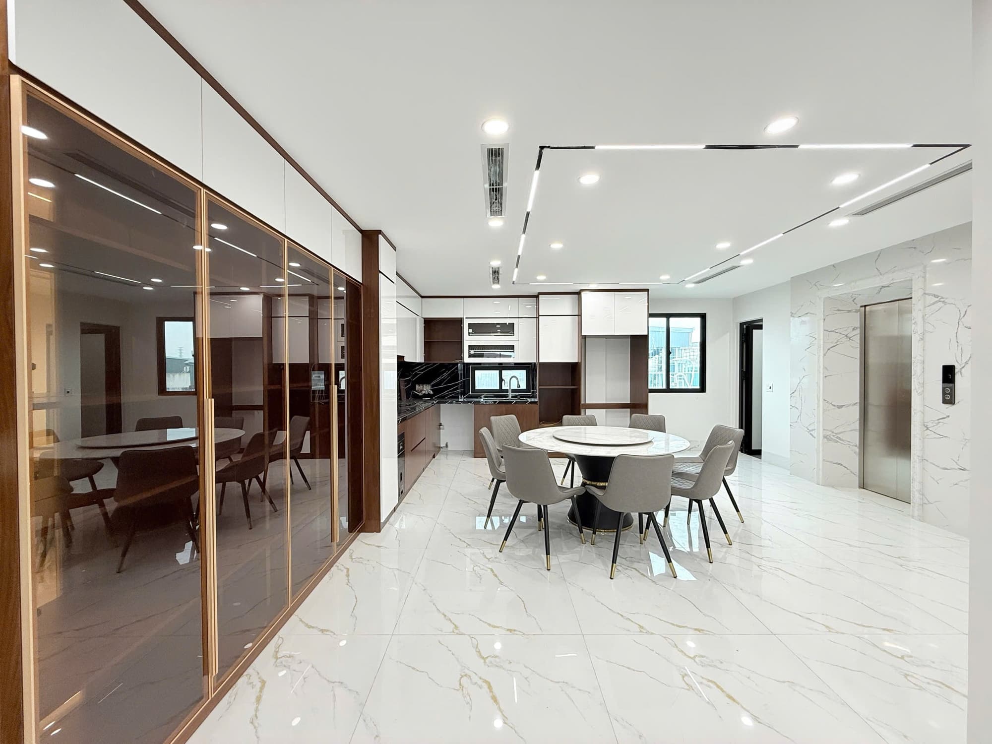 Nhà đất mặt phố, Hoàng Mai, Hà Nội - 76m² giá 27.5 tỷ