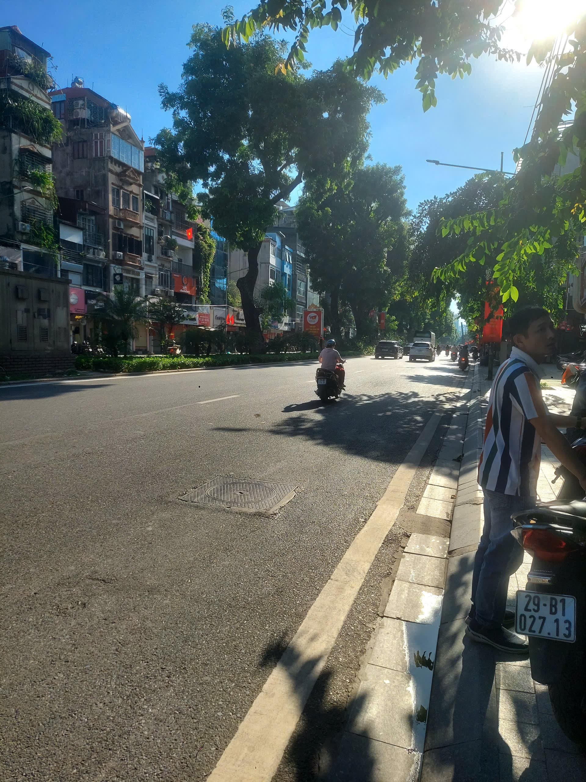 Nhà đất mặt phố, Ba Đình, Hà Nội - 40.2m² giá 32 tỷ
