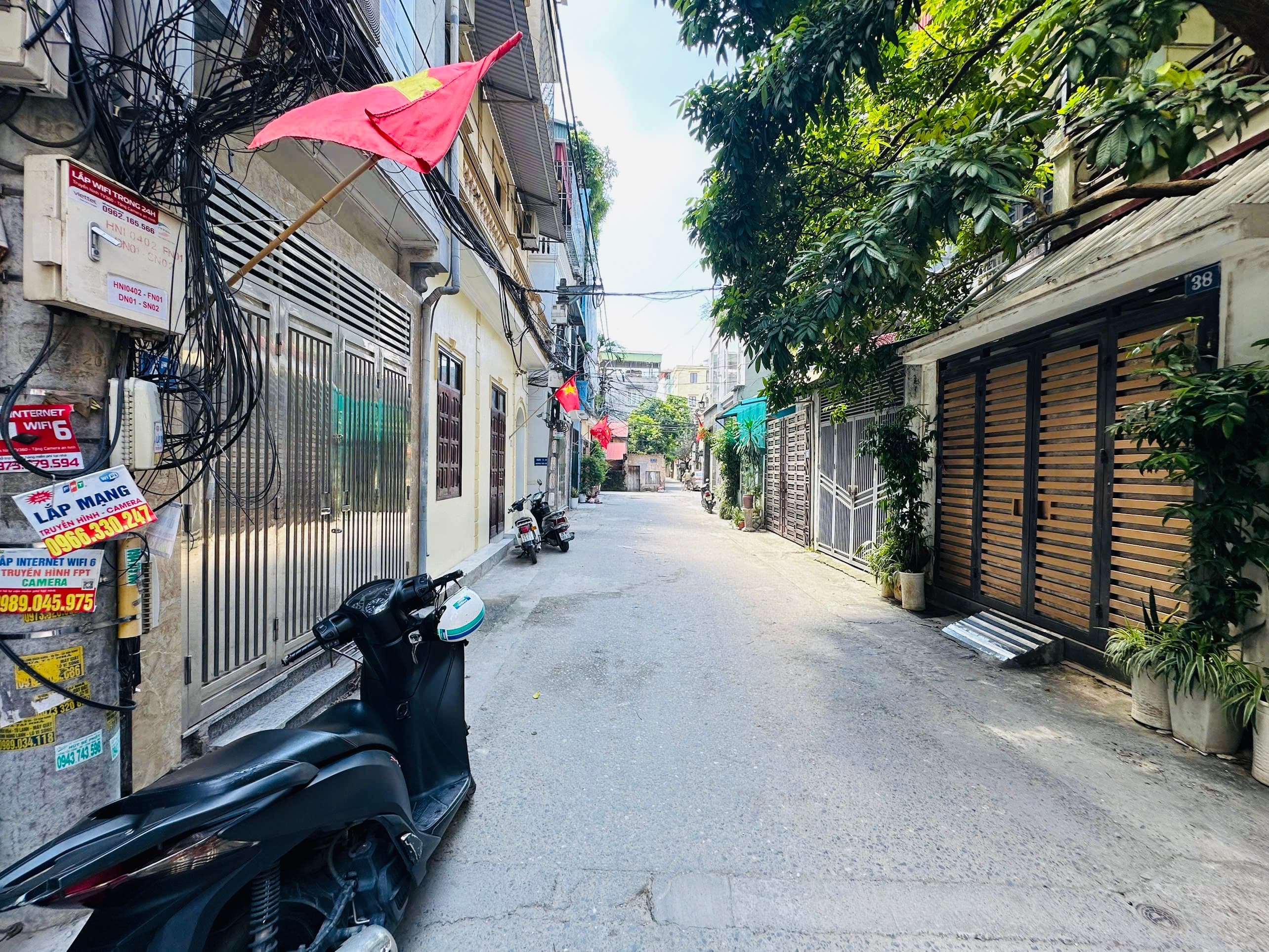 Nhà đất mặt phố, Thanh Trì, Hà Nội - 76m² giá 13.8 tỷ