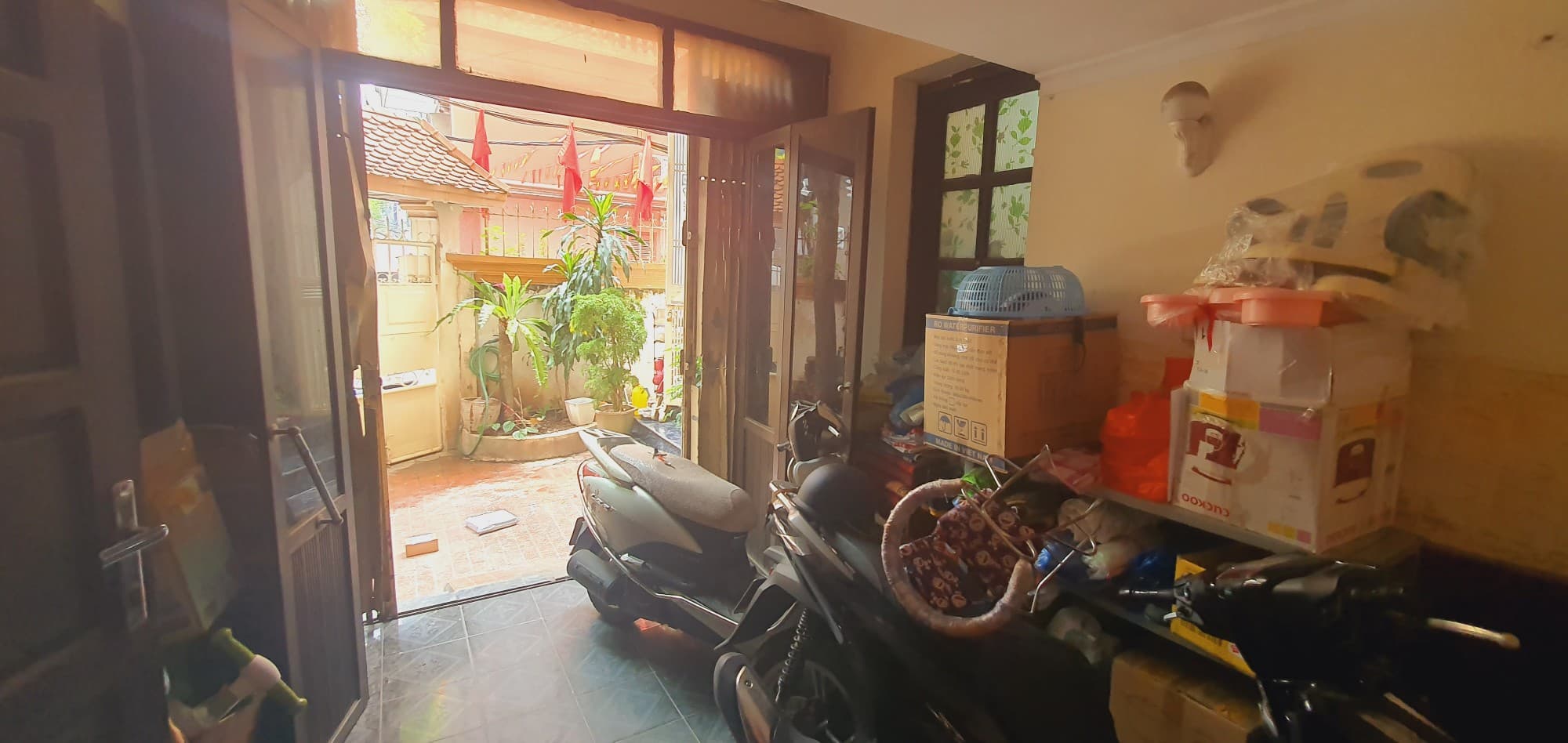 Nhà đất mặt phố, Tây Hồ, Hà Nội - 82m² giá 26.8 tỷ
