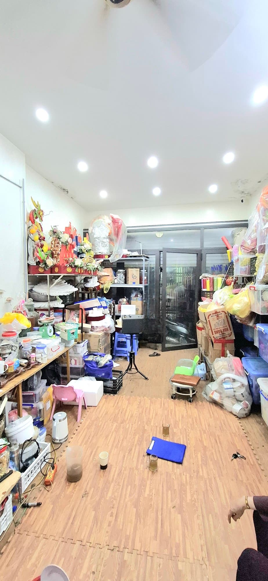 Nhà đất mặt phố, Nam Từ Liêm, Hà Nội - 98m² giá 18.5 tỷ