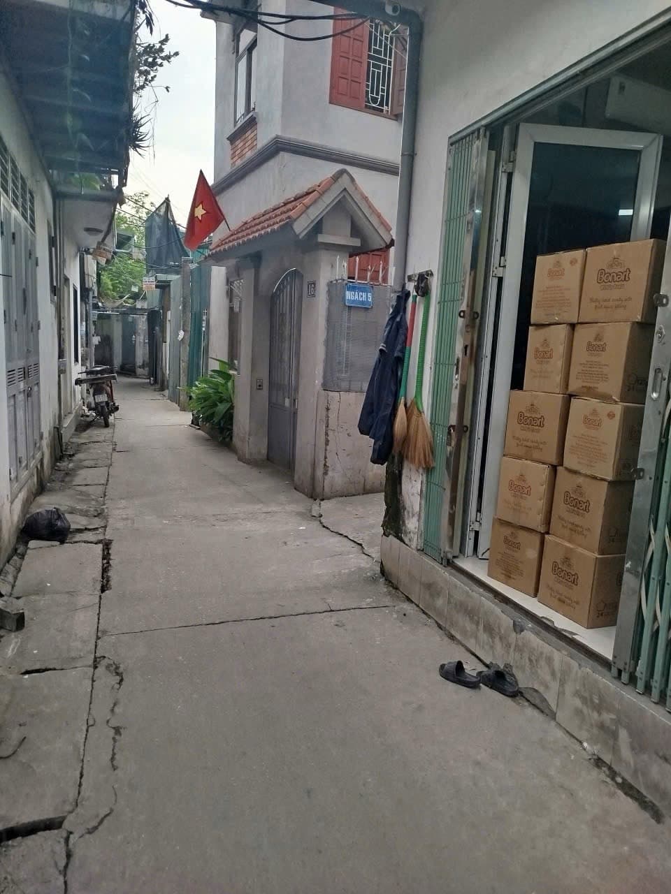 Nhà đất mặt phố, Hoàng Mai, Hà Nội - 40m² giá 1.7 tỷ
