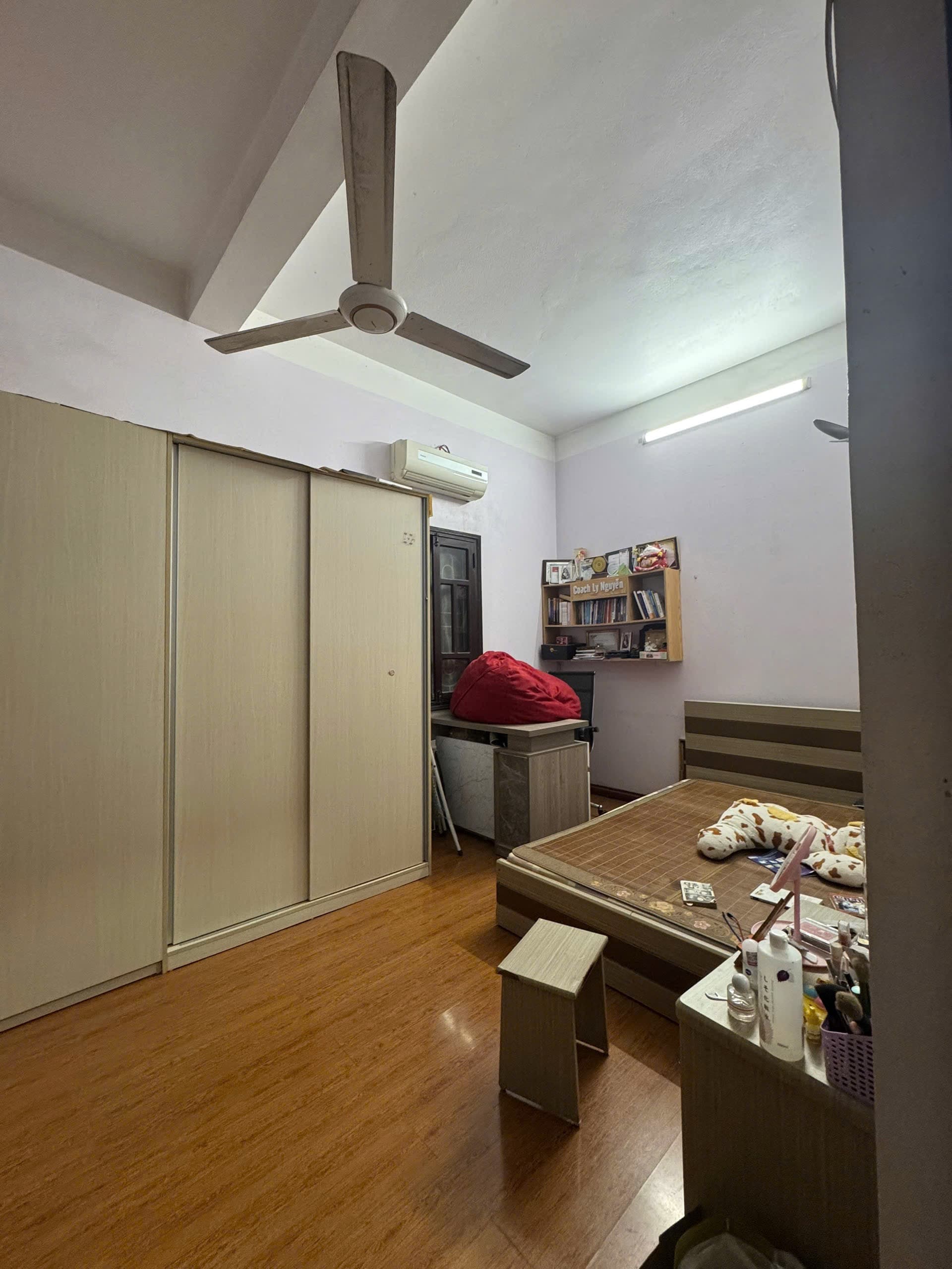 Nhà đất mặt phố, Nam Từ Liêm, Hà Nội - 69m² giá 16.4 tỷ