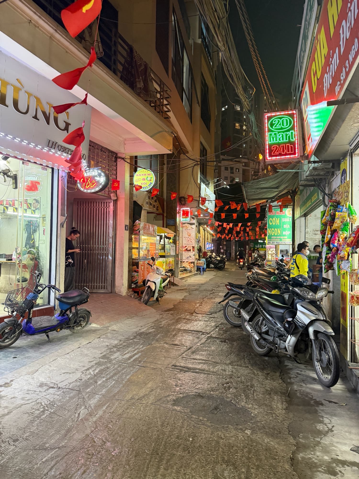 Nhà đất mặt phố, Nam Từ Liêm, Hà Nội - 127m² giá 52 tỷ