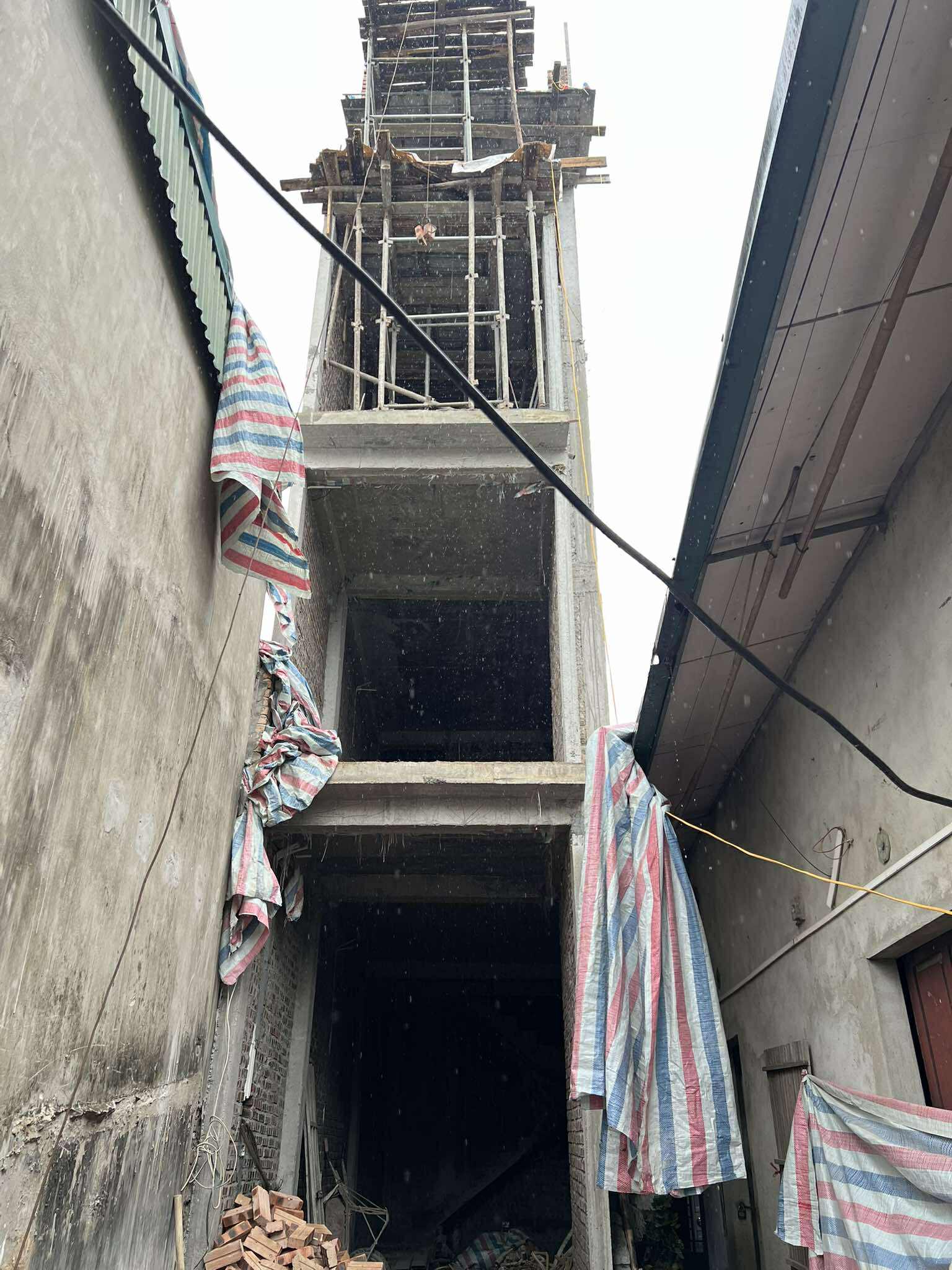 Nhà đất mặt phố, Long Biên, Hà Nội - 38m² giá 5.5 tỷ