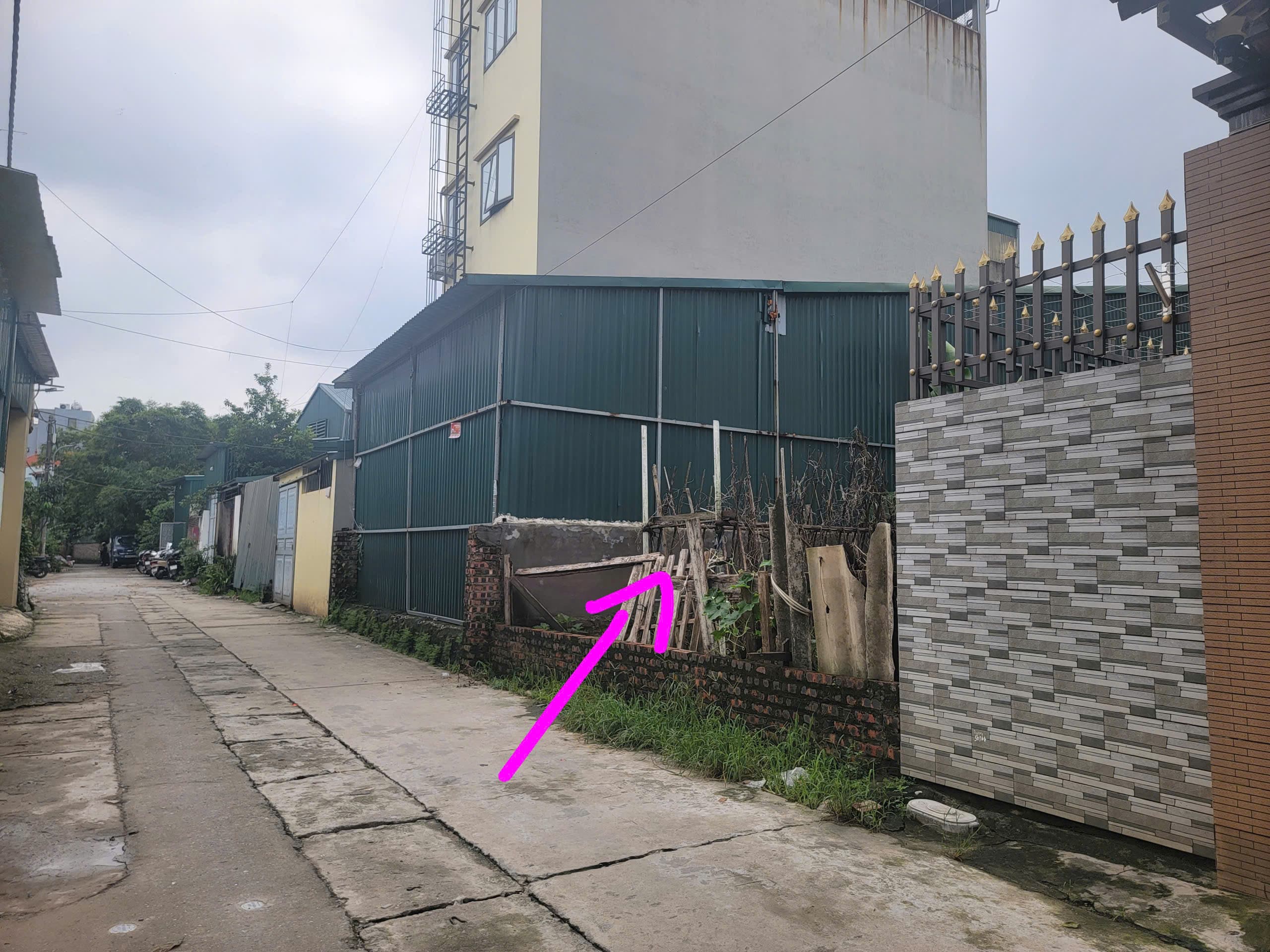 Nhà đất mặt phố, Long Biên, Hà Nội - 80m² giá 12.3 tỷ