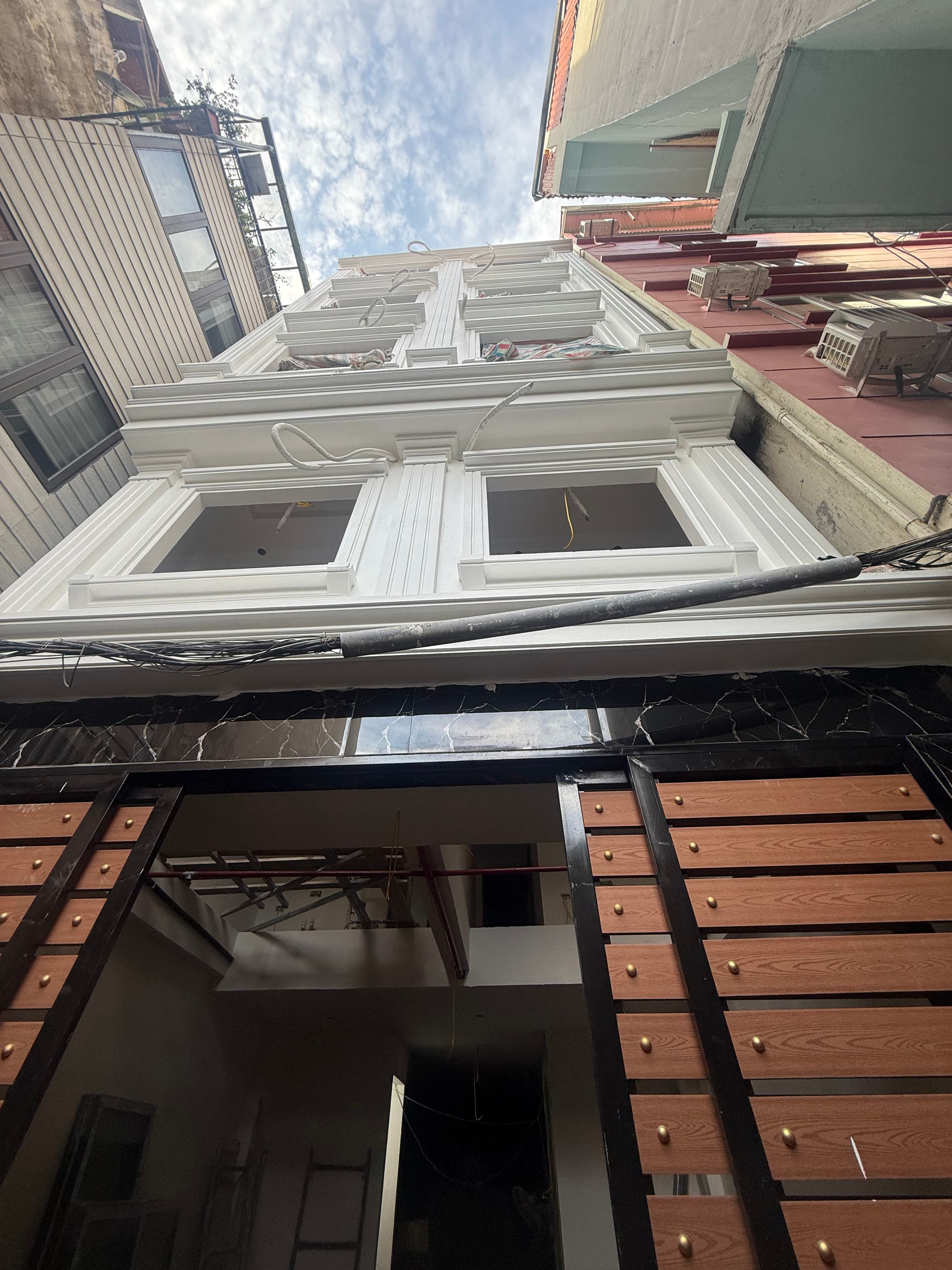 Nhà đất mặt phố, Đống Đa, Hà Nội - 76m² giá 24.2 tỷ