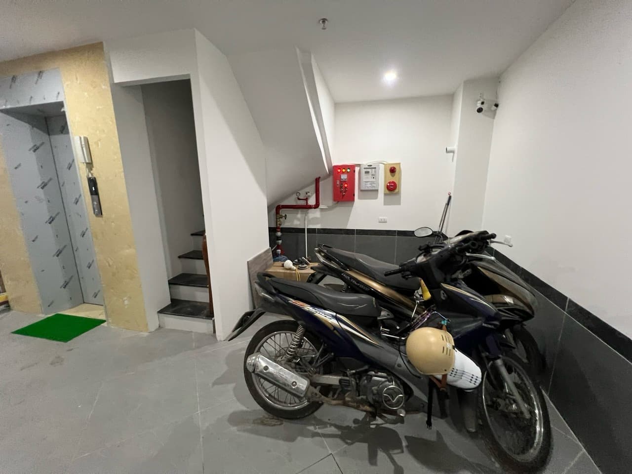 Nhà đất mặt phố, Cầu Giấy, Hà Nội - 45.8m² giá 14.3 tỷ