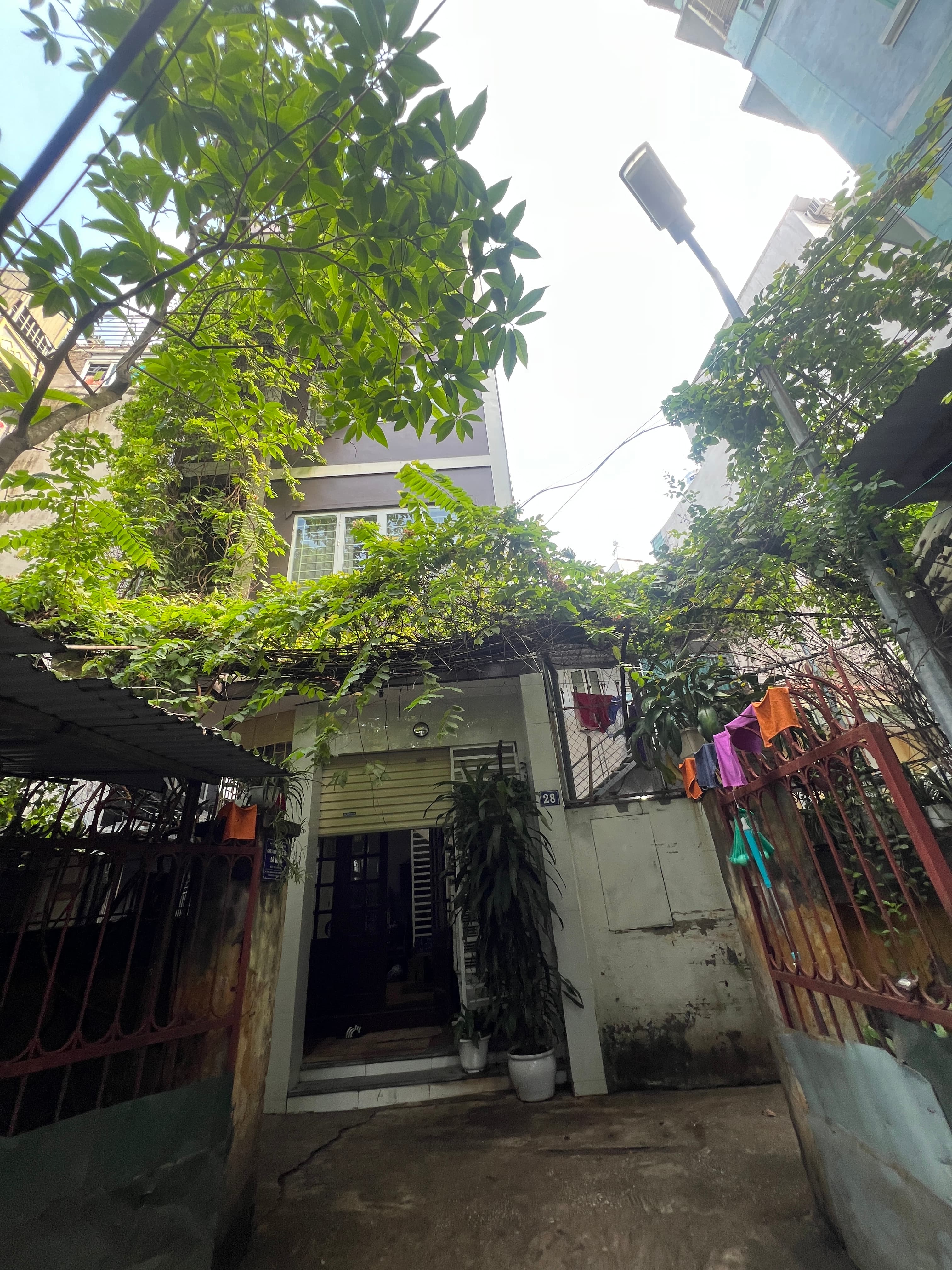 Nhà đất mặt phố, Cầu Giấy, Hà Nội - 100m² giá 22.9 tỷ