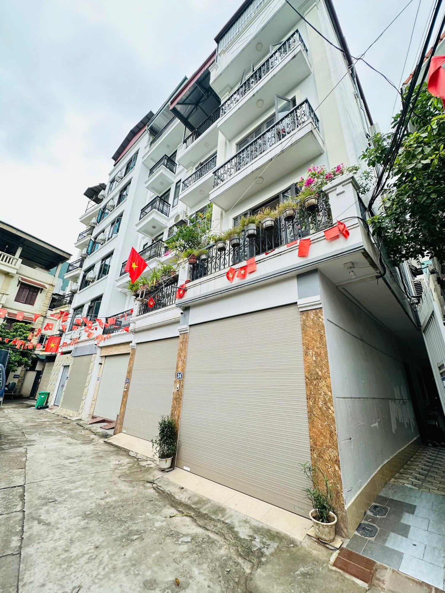 Nhà đất mặt phố, Bắc Từ Liêm, Hà Nội - 38m² giá 16 tỷ