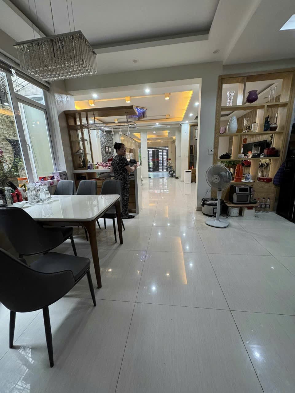 Nhà đất mặt phố, Cầu Giấy, Hà Nội - 133m² giá 45.8 tỷ