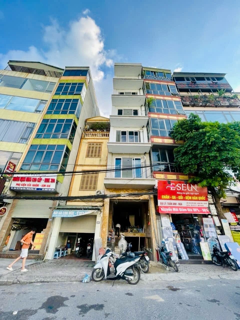 Nhà đất mặt phố, Hoàng Mai, Hà Nội - 106m² giá 48.9 tỷ