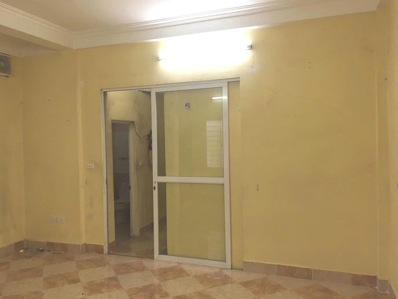 Nhà đất mặt phố, Ba Đình, Hà Nội - 28m² giá 5.75 tỷ