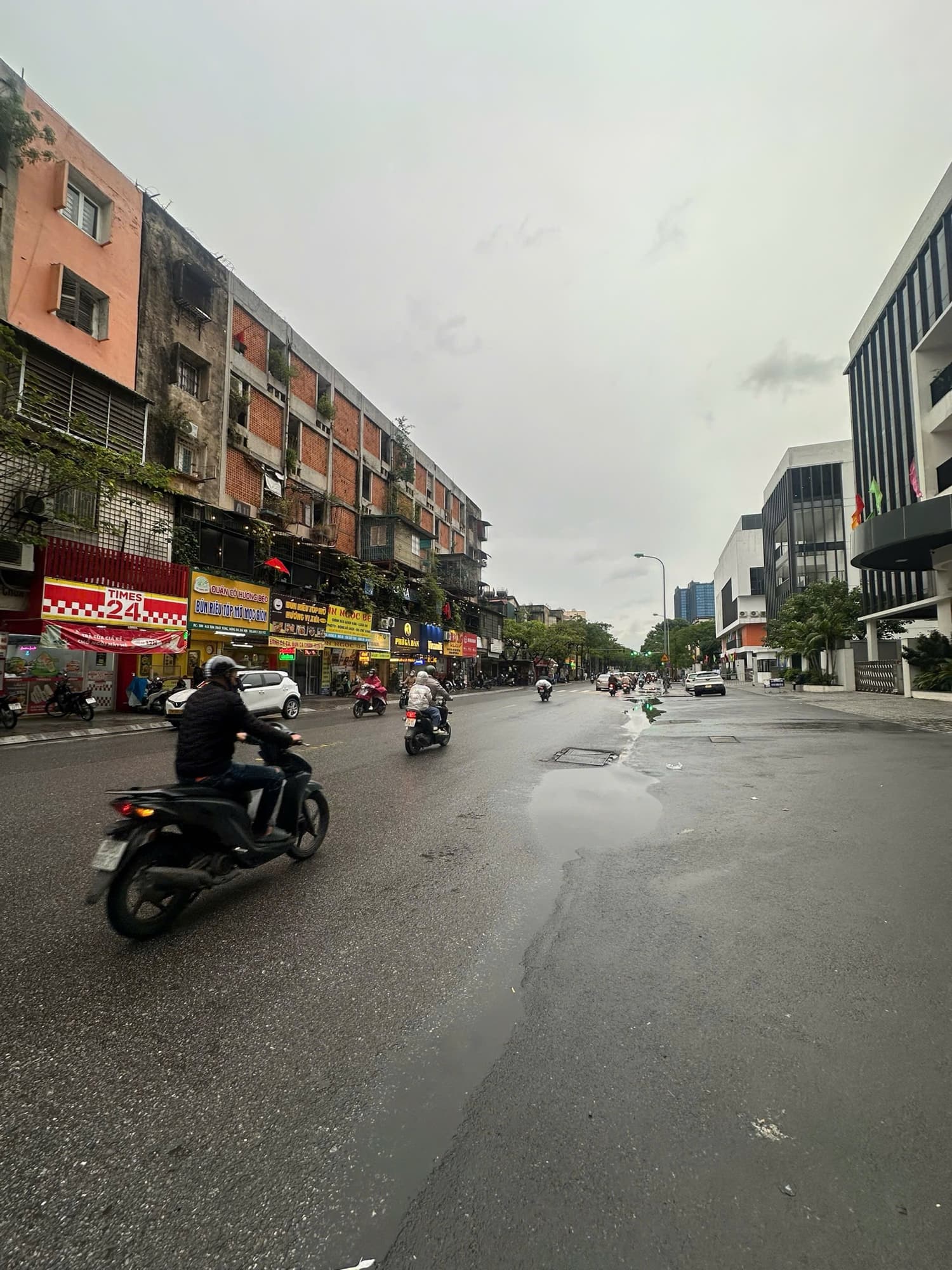 Nhà đất mặt phố, Đống Đa, Hà Nội - 37m² giá 15.8 tỷ