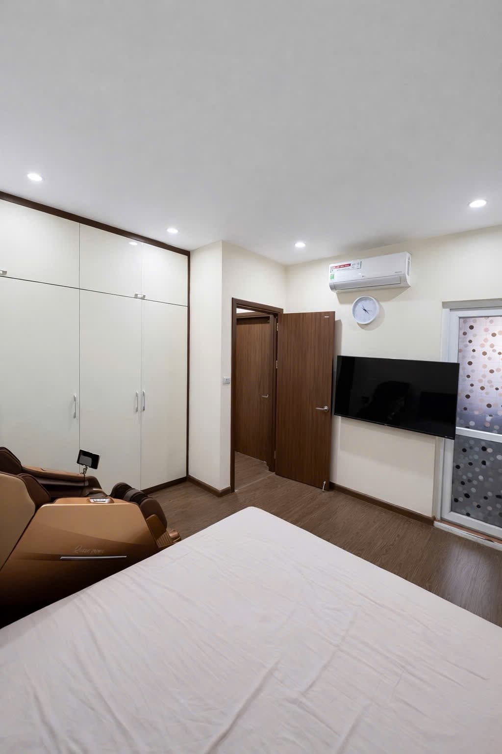 Căn hộ mặt phố, Hoàng Mai, Hà Nội - 83m² giá 7.6 tỷ