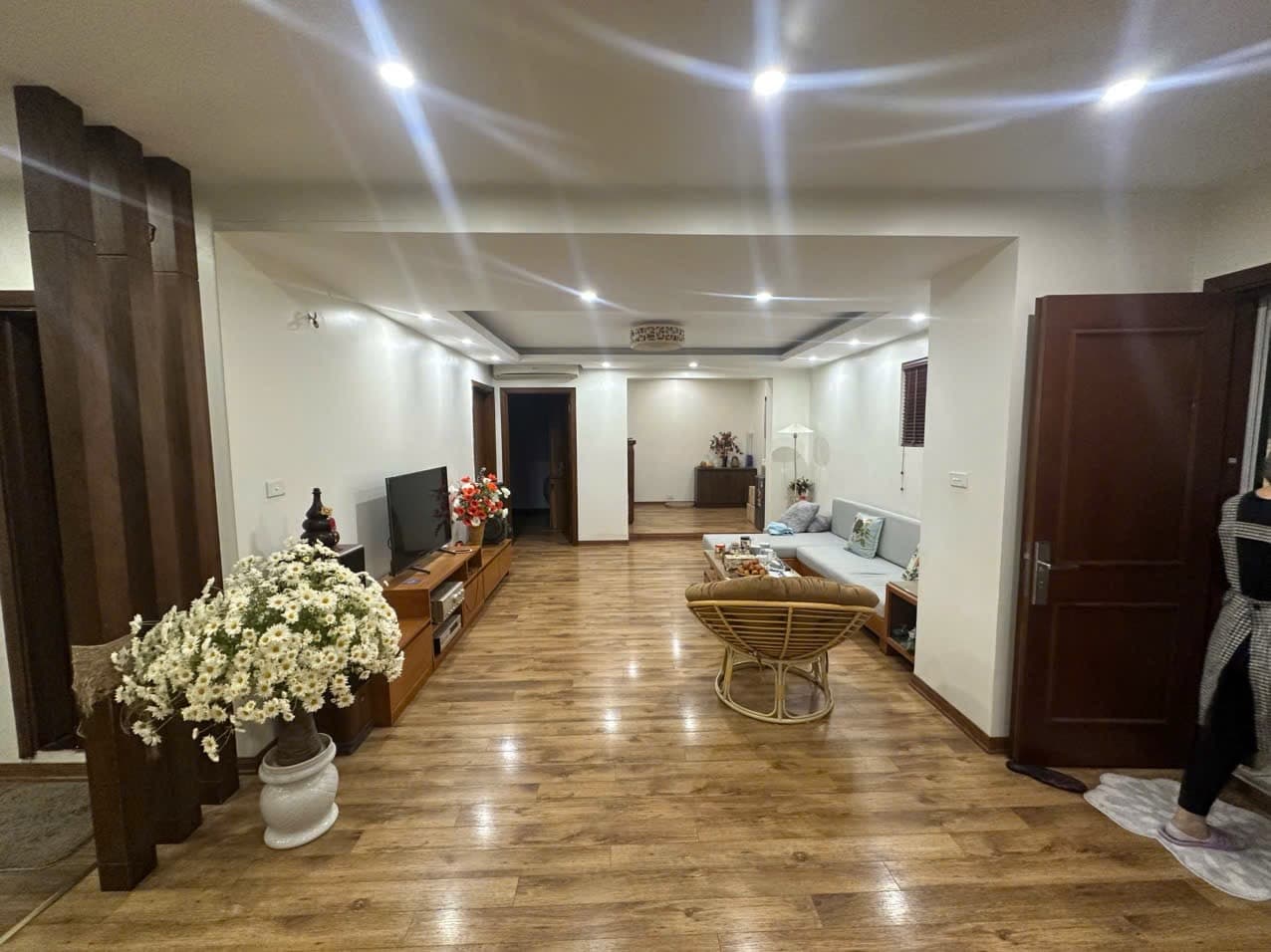 Căn hộ mặt phố, Nam Từ Liêm, Hà Nội - 123m² giá 8.6 tỷ