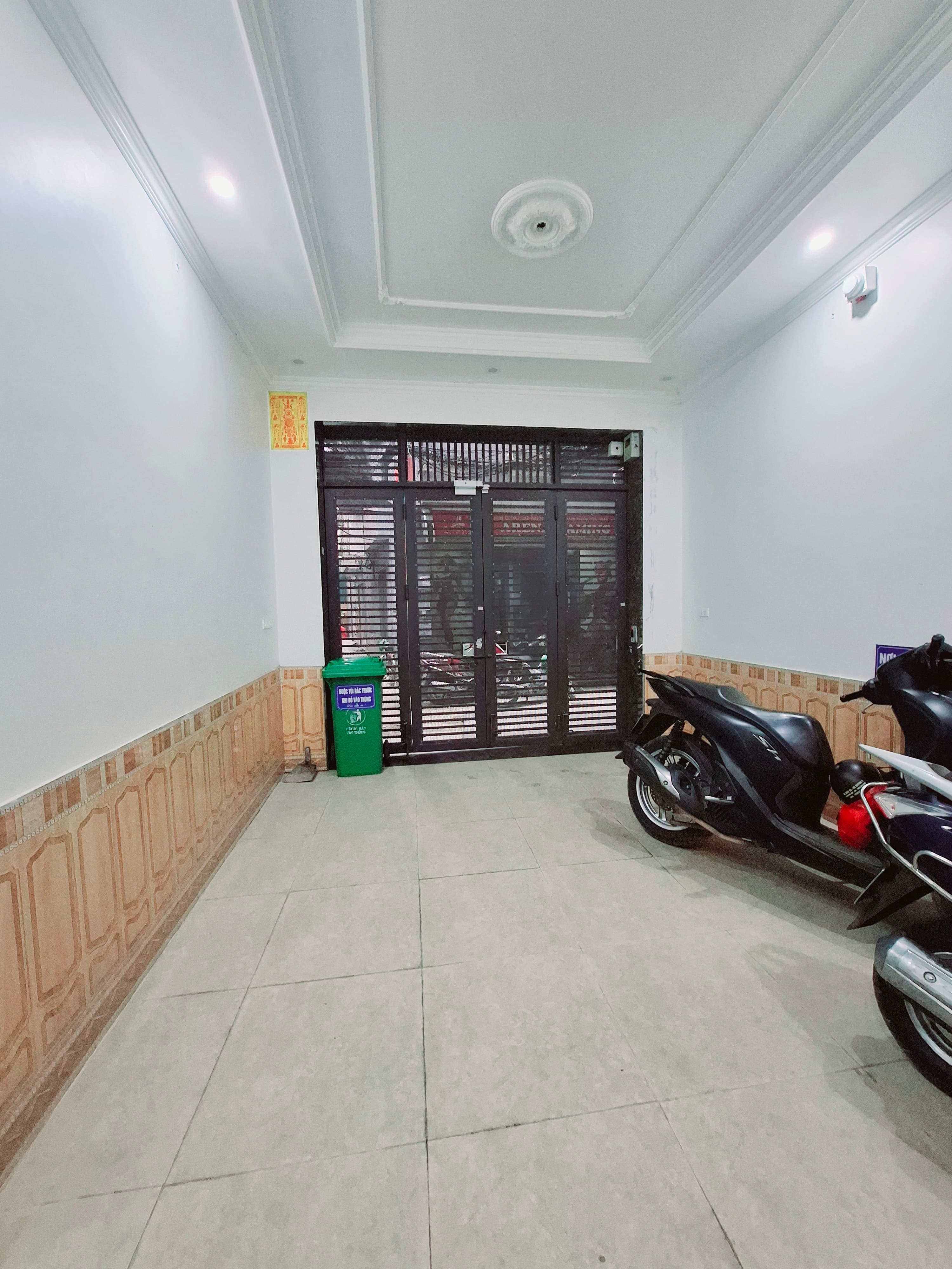 Nhà đất mặt phố, Cầu Giấy, Hà Nội - 48m² giá 17.5 tỷ
