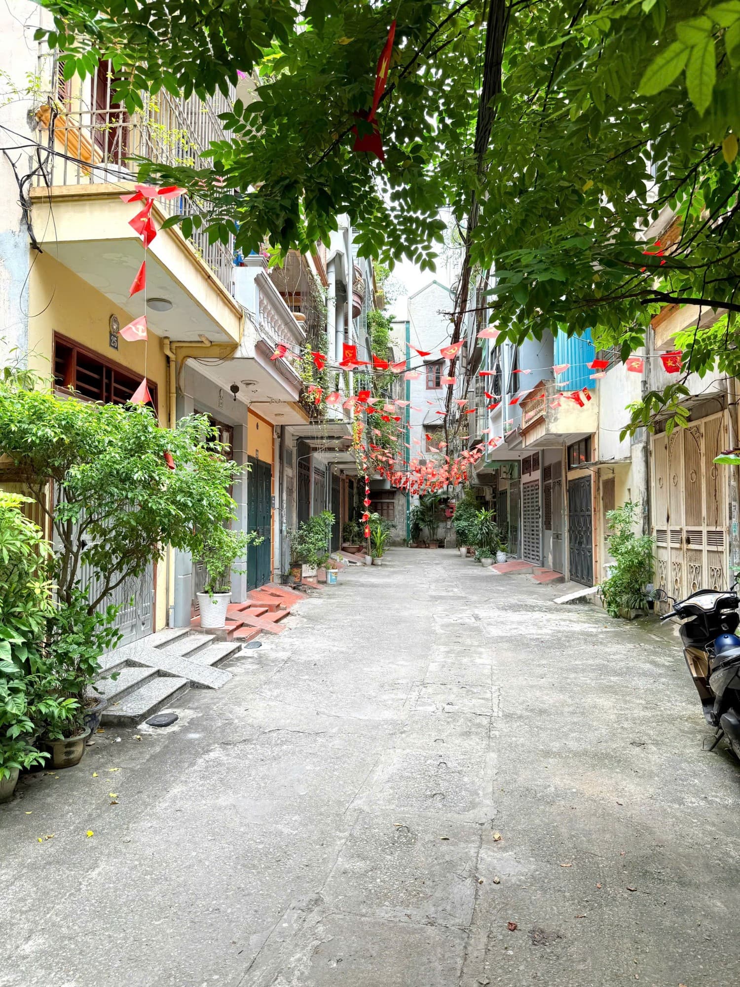 Nhà đất mặt phố, Cầu Giấy, Hà Nội - 28m² giá 10.3 tỷ