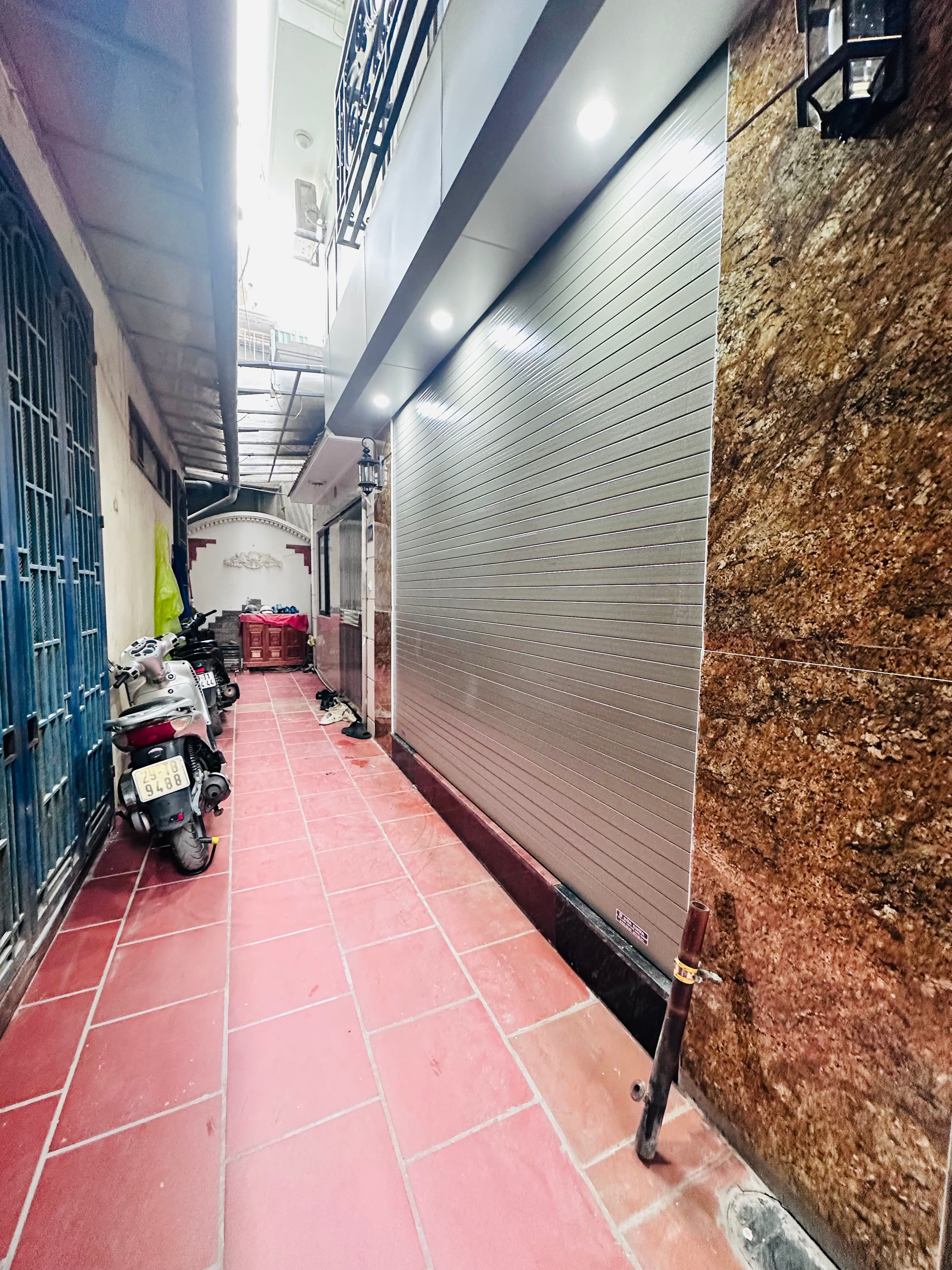Nhà đất mặt phố, Bắc Từ Liêm, Hà Nội - 38m² giá 9.95 tỷ