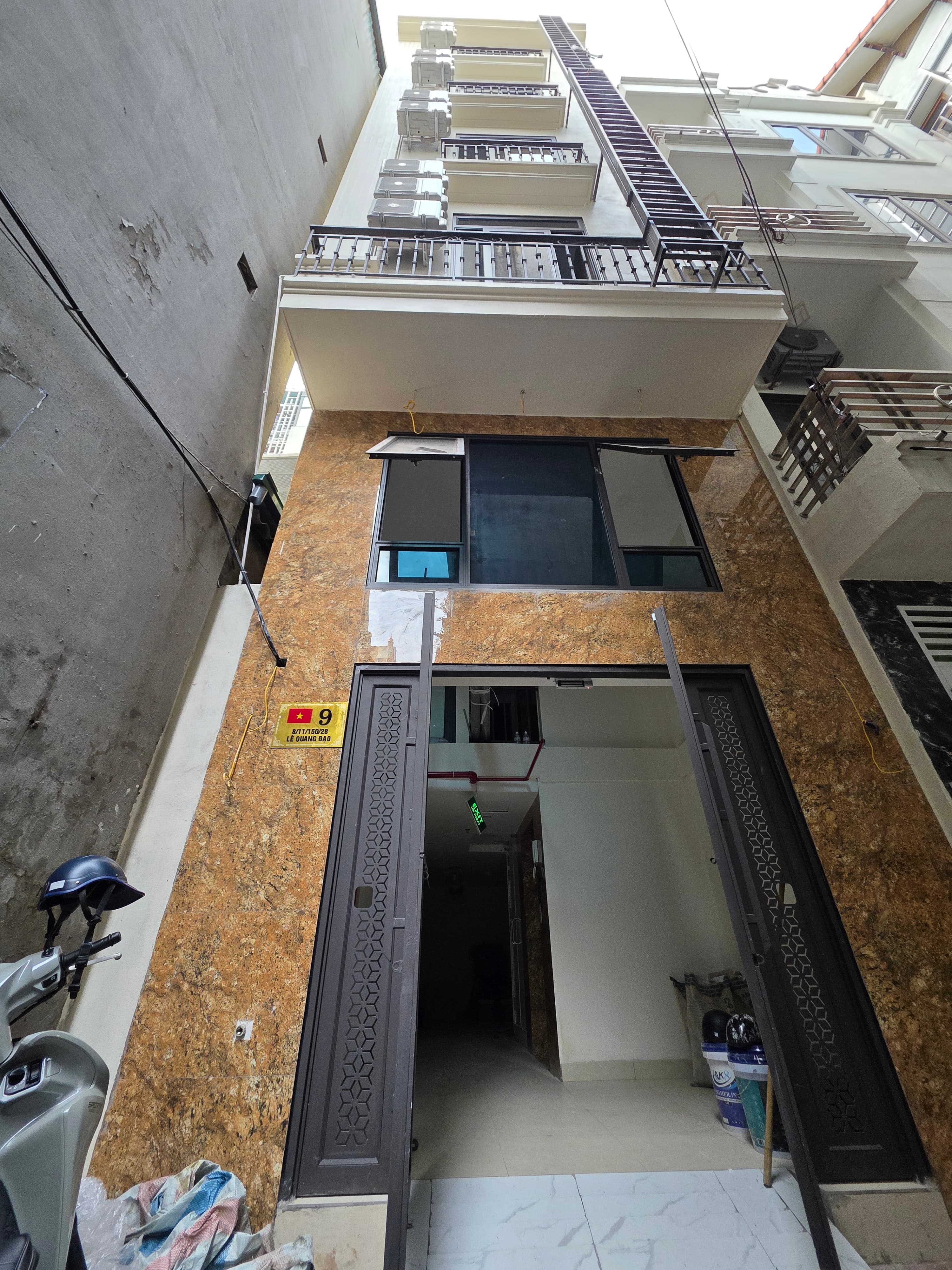 Nhà đất mặt phố, Nam Từ Liêm, Hà Nội - 40m² giá 12.3 tỷ