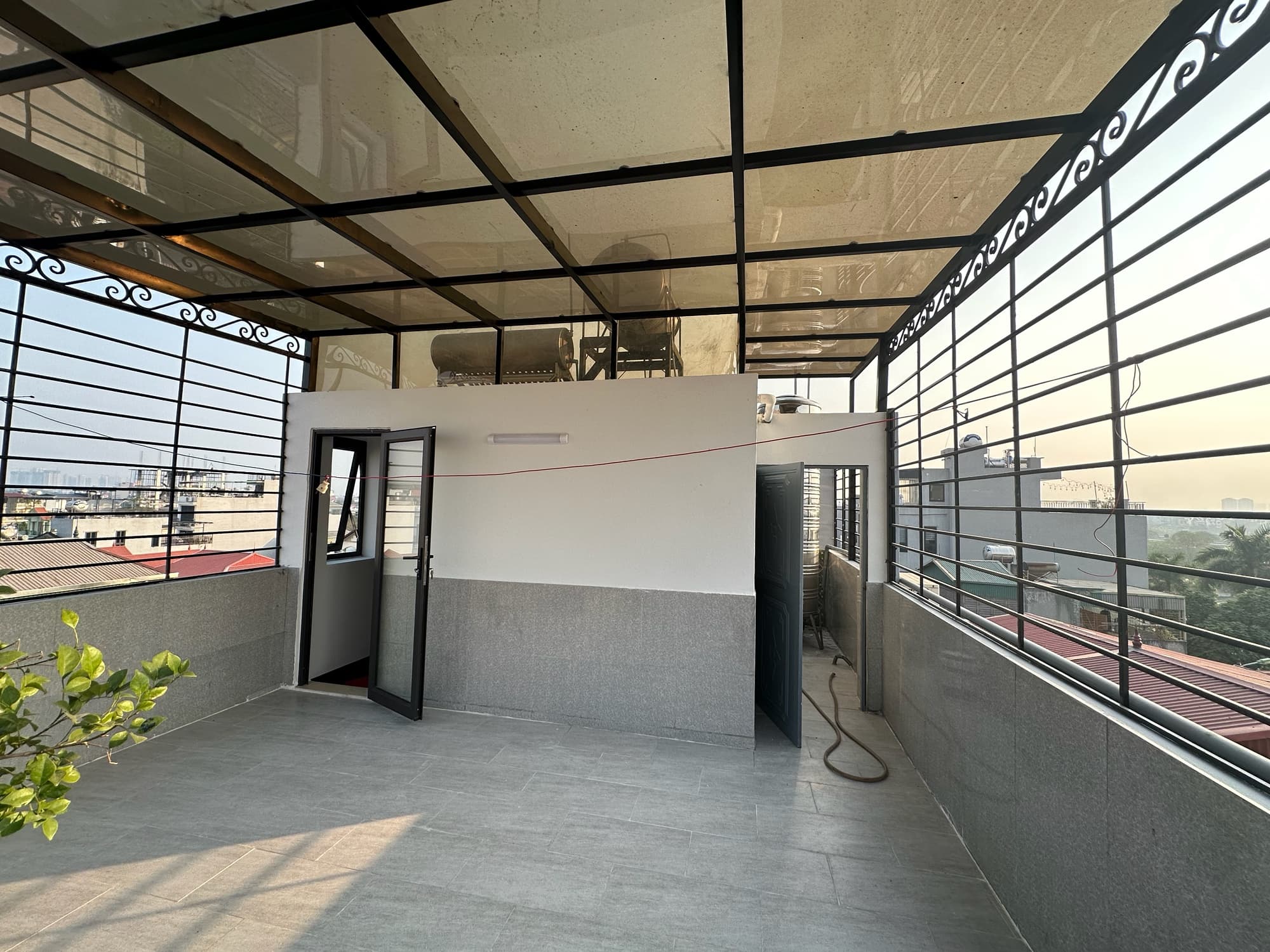 Nhà đất mặt phố, Long Biên, Hà Nội - 40m² giá 11.5 tỷ